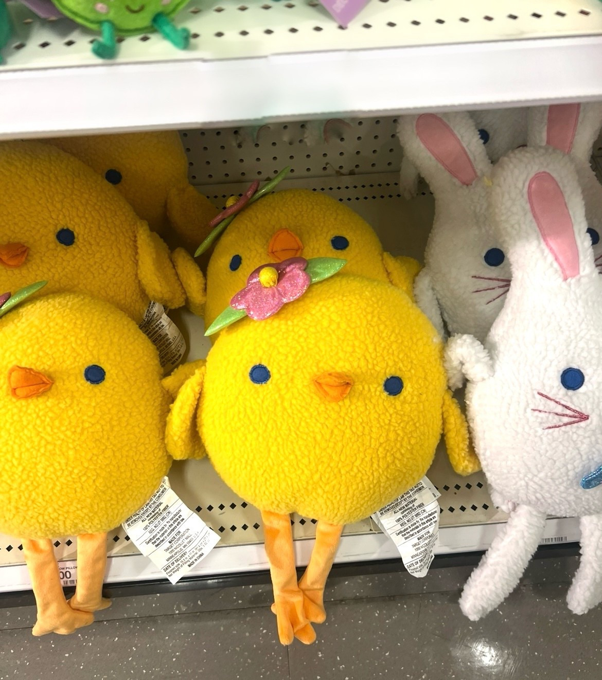 MOOD 🐣 ☀️💛
… too cute! Not usually a stuffed animal fan but this year’s are super cute. So many cute chicks especially! Linking this $10 one and a few others I’m currently loving for your Easter Basket shopping! (The bunny is cute too.)



#LTKFamily #LTKKids #LTKSeasonal