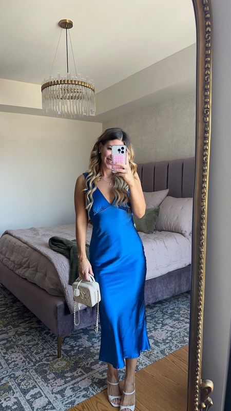 wedding guest dress from hello Molly! perfect wedding guest dress for a formal or cocktail style wedding (wearing size small)
use code Emerson for 20% off

#LTKwedding #LTKparties #LTKfindsunder100