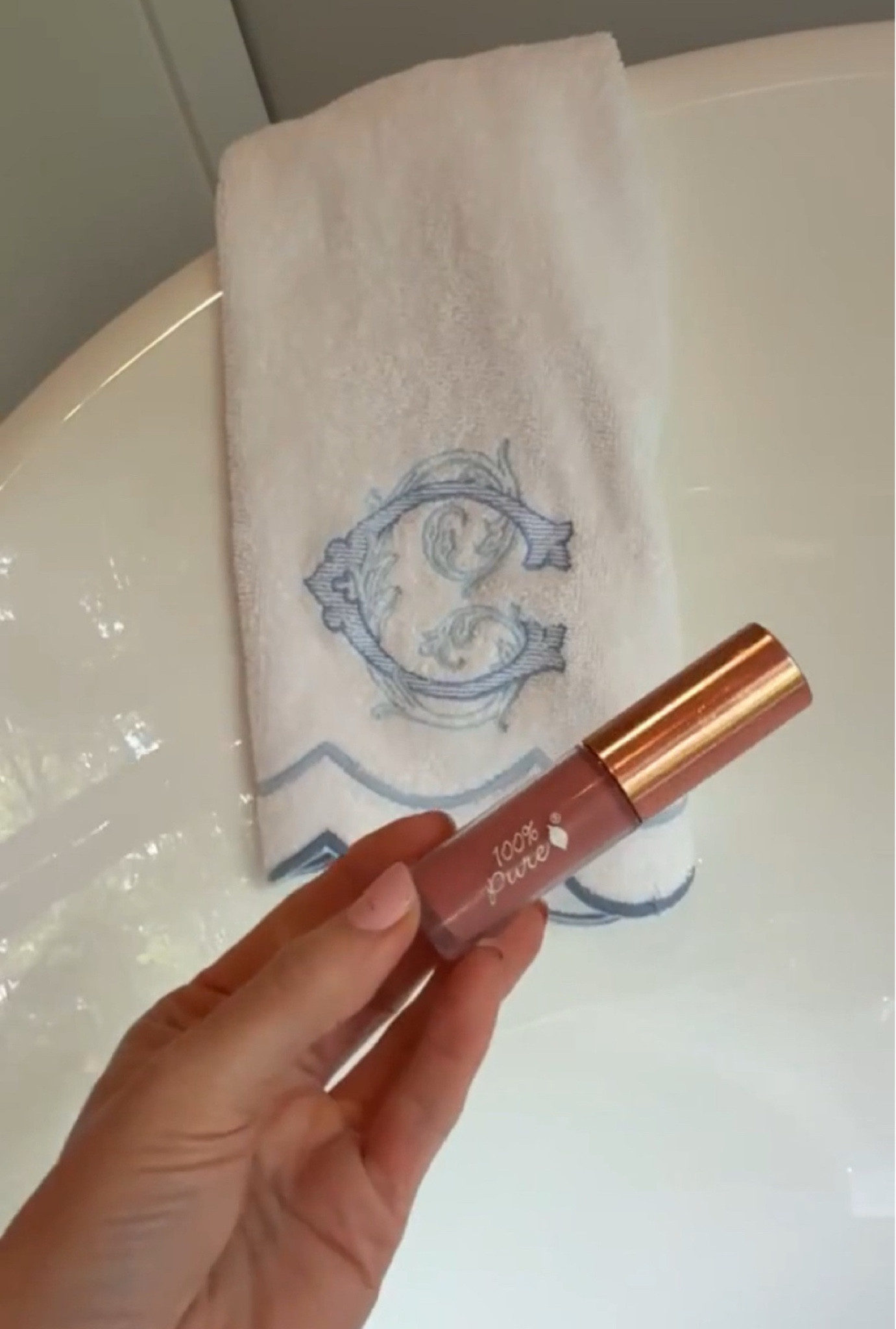 My favorite clean lip gloss that I wear everyday! 
Lo Tox 

#LTKBeauty #LTKGiftGuide