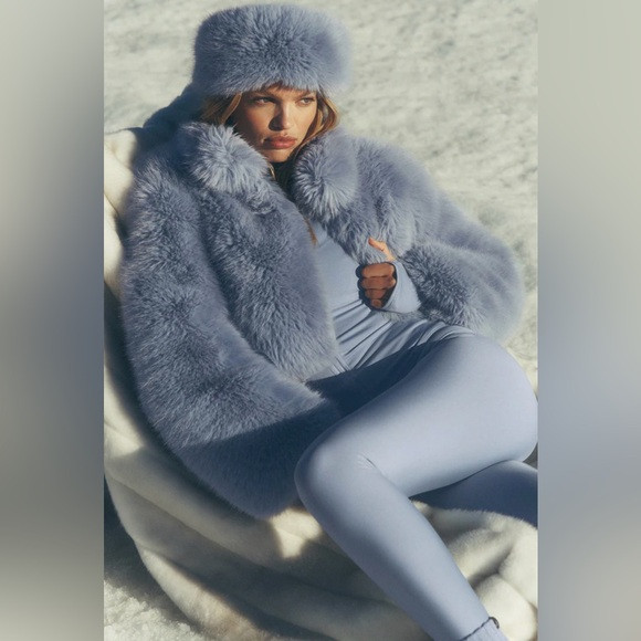 alo women’s opulent faux fur cropped jacket | size xs | color: winter frost | Poshmark