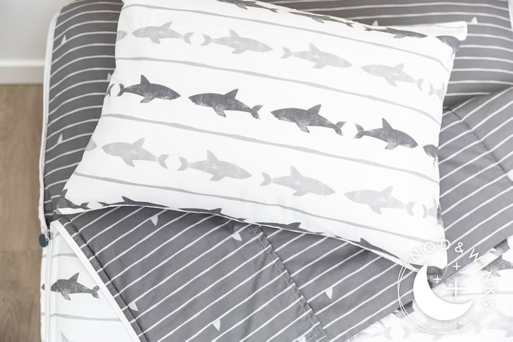 Beddy's Great White Sharks Theme Boys Durable Zipper Bedding, Bed in a Bag for Kids, White & Gray... | Amazon (US)