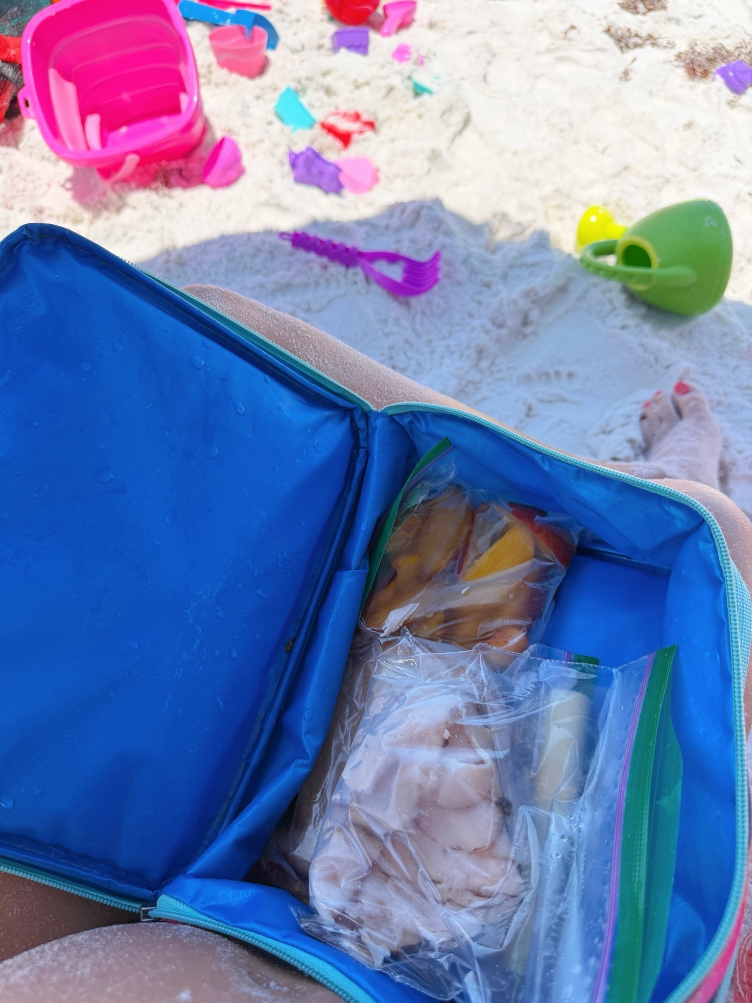 How we are skipping a cooler at the beach!