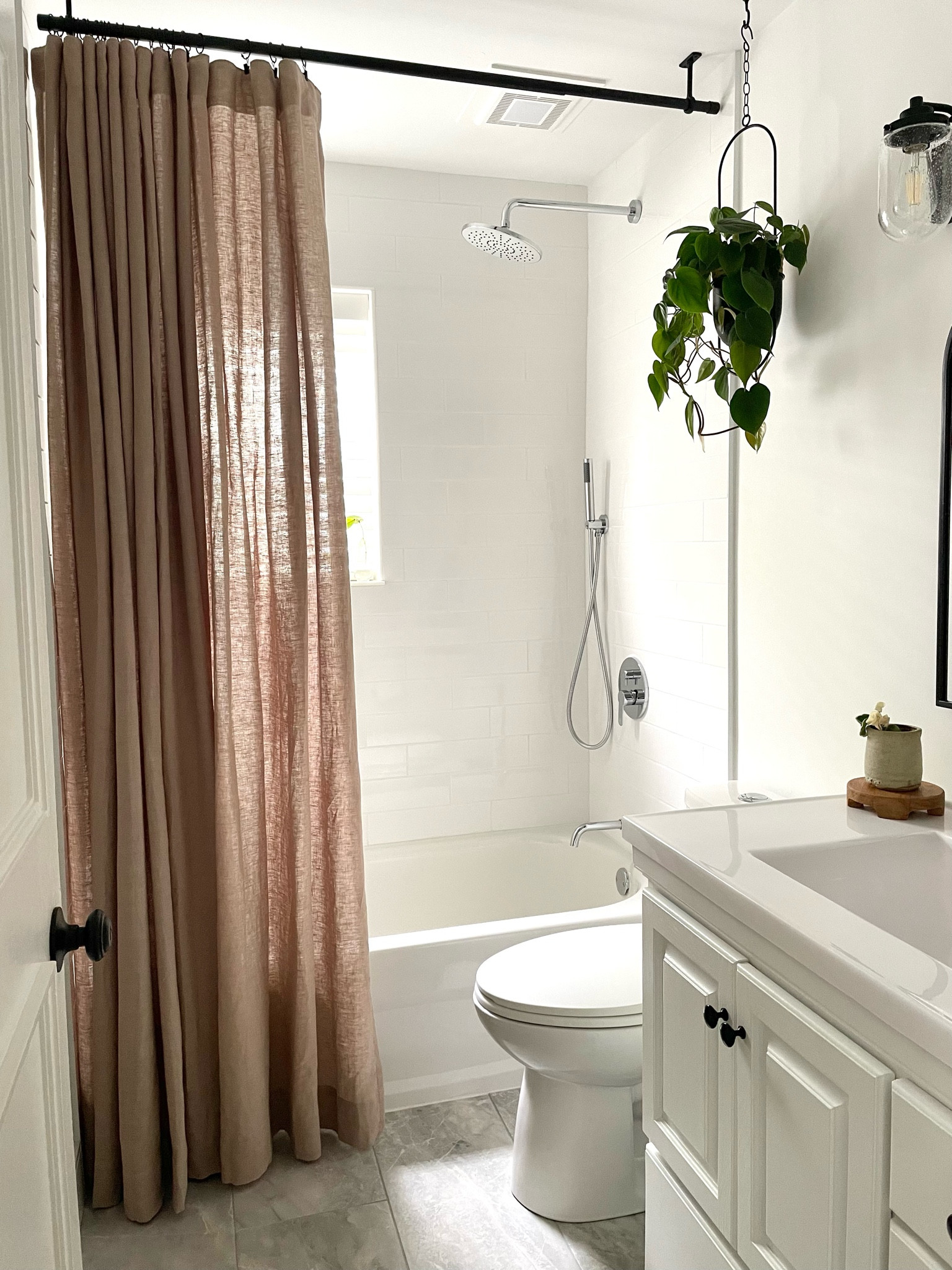 Affordable bathroom decor finds 

#LTKHome