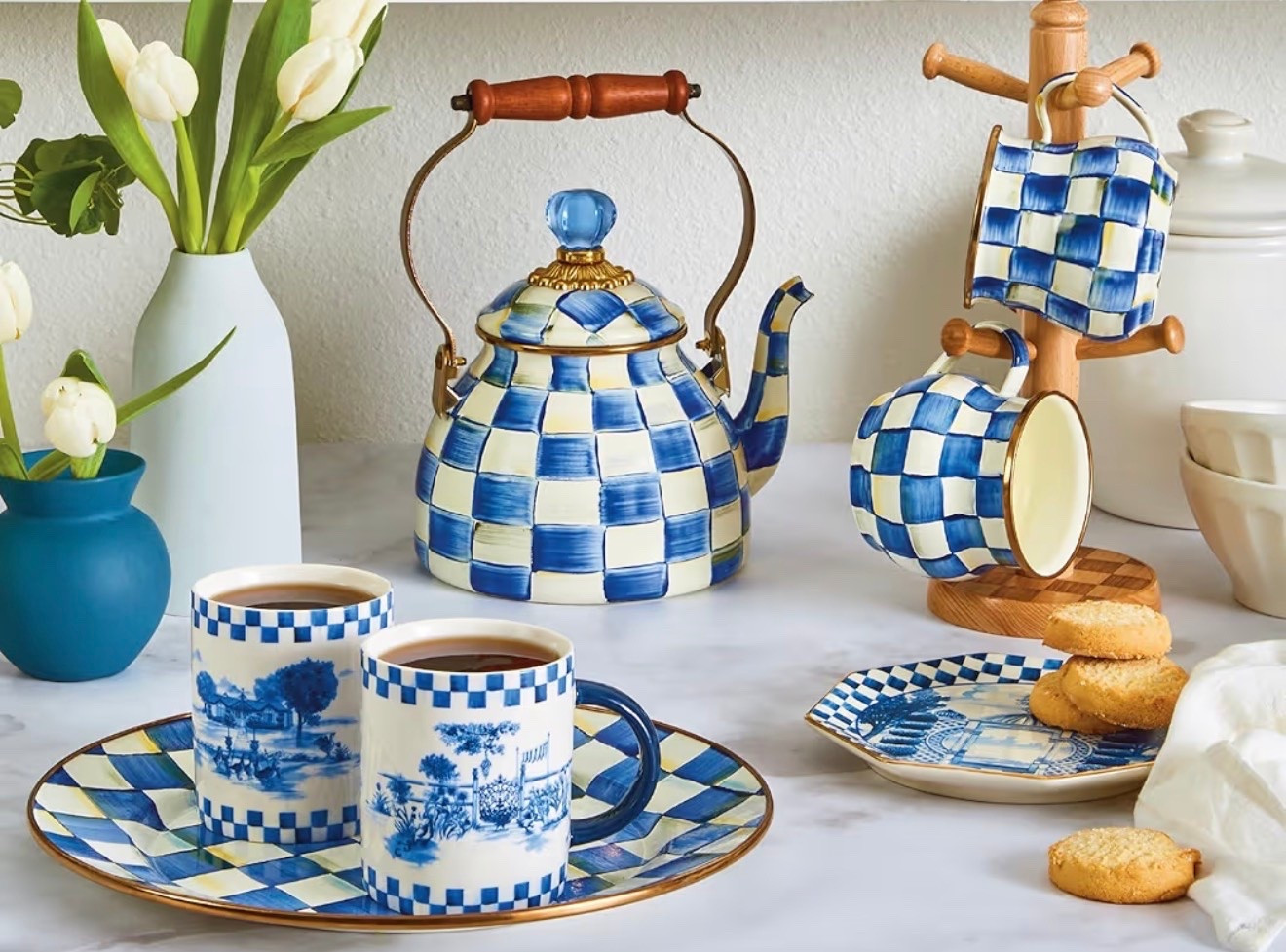 MACKENZIE-CHILDS Enamel Tea Kettle #amazonprimedeal

#LTKHome #LTKSaleAlert