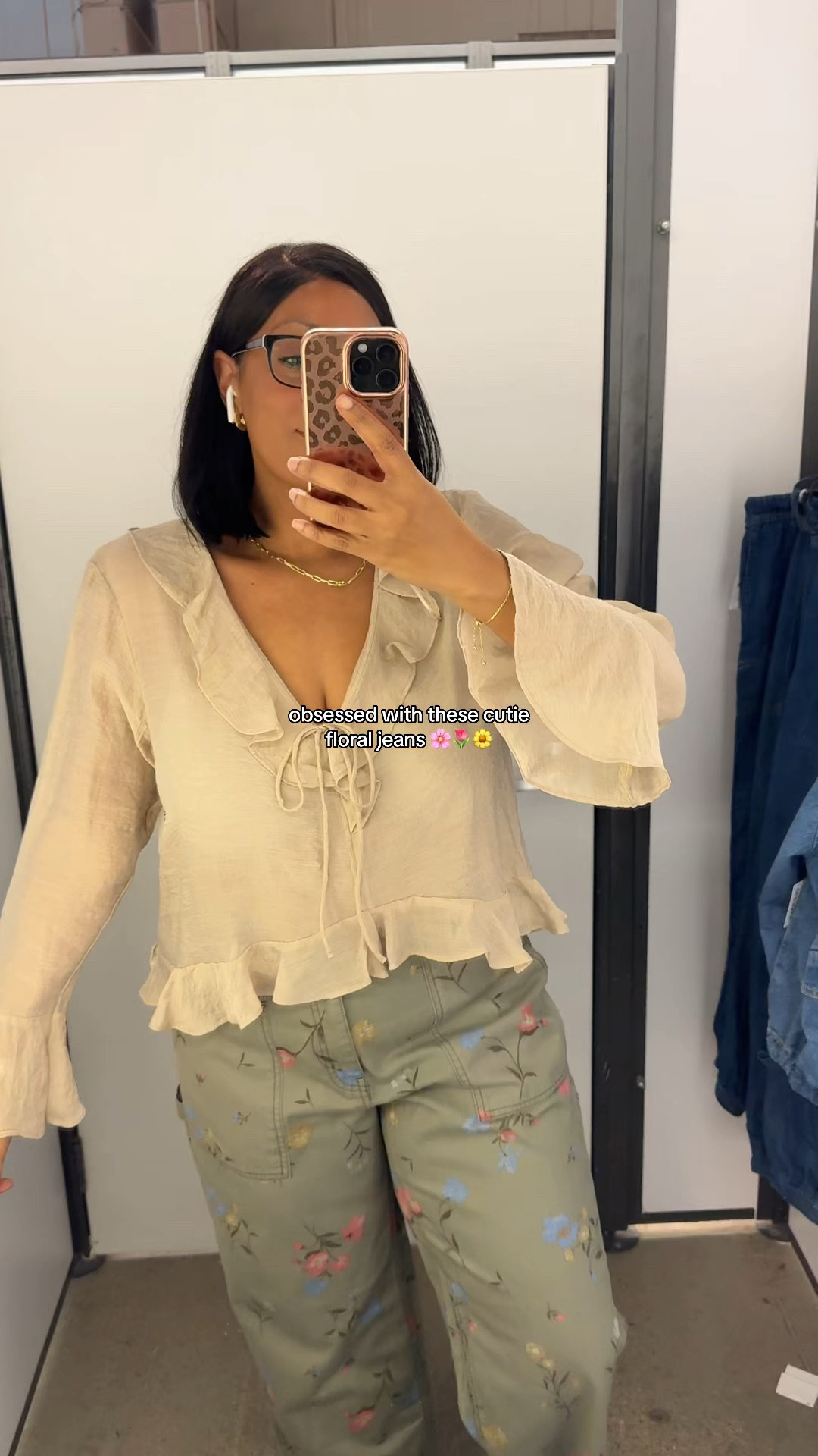 Old navy spring midsize outfit try on 

#LTKSeasonal #LTKMidsize #LTKootd