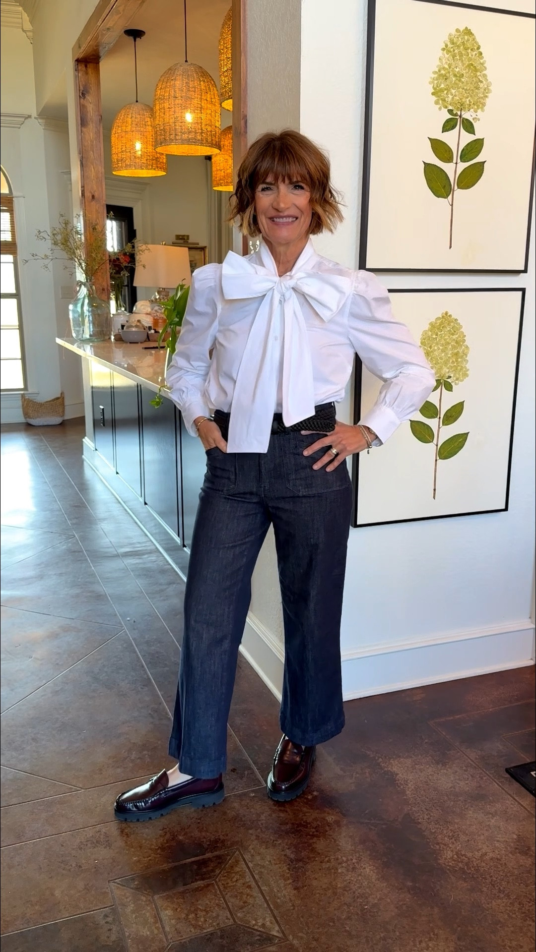 Love a white statement top! Under $25 from Walmart! 

#LTKSeasonal #LTKFindsUnder50 #LTKootd