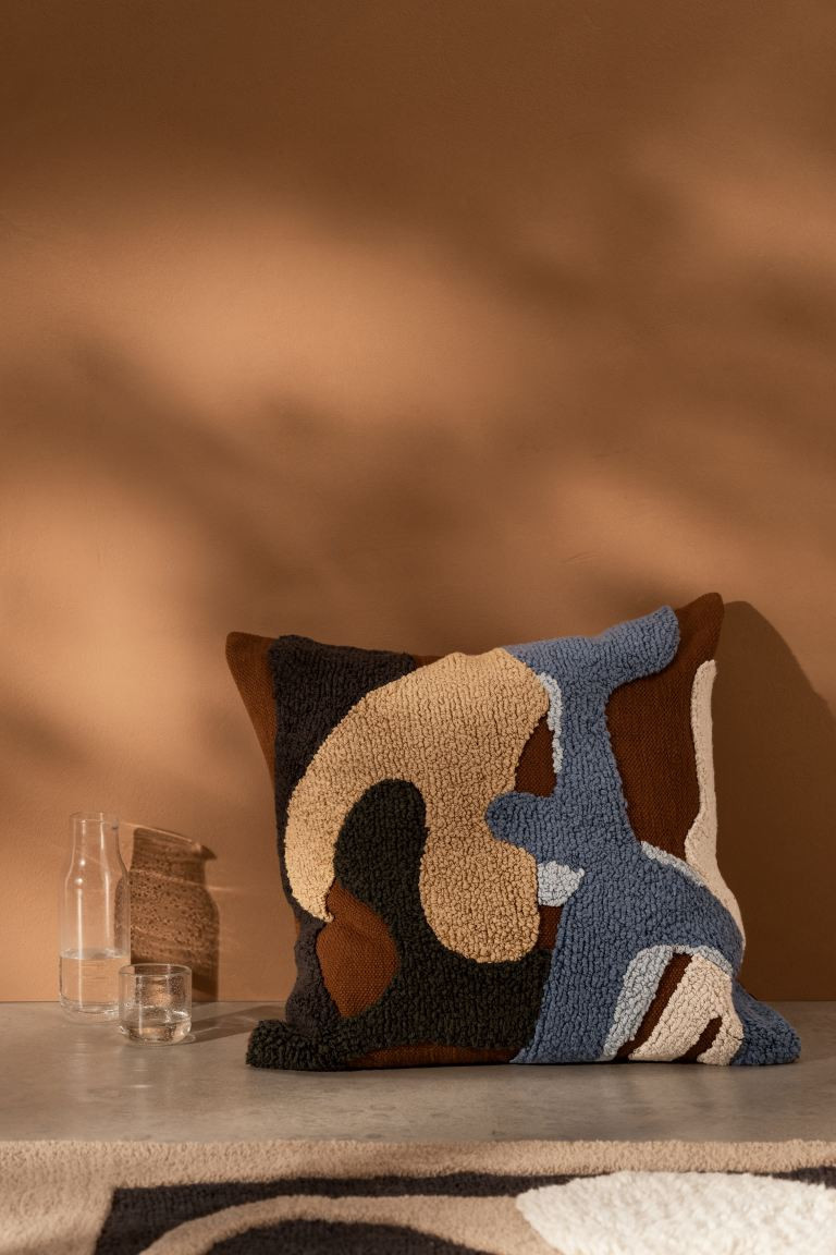 Kussenhoes met getuft motief | H&M (DE, AT, CH, NL, FI)