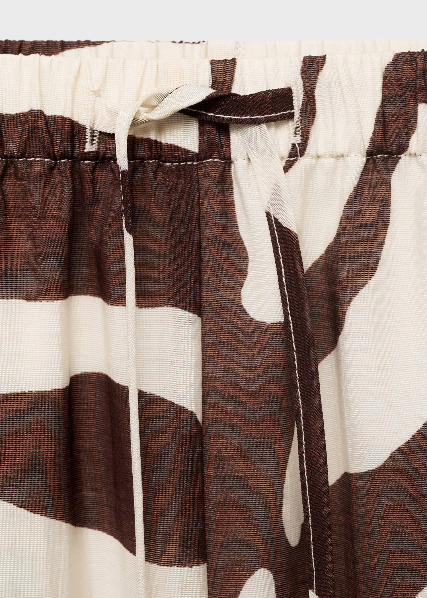 Zebra-print fluid trousers | MANGO (UK)