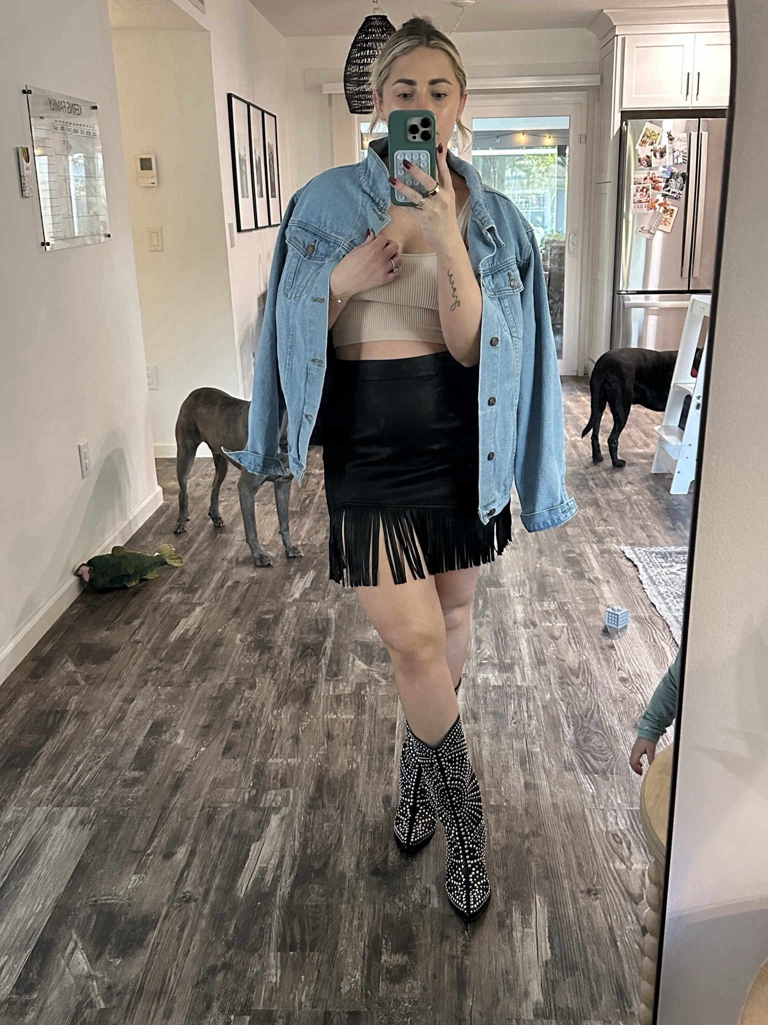 Definitely wearing this to a concert this summer!! All from VICI! 



Concert - country concert - fringe - cowboy boots - cowgirl boots - Nashville outfit - denim shirt 

#LTKSeasonal #LTKstyletip