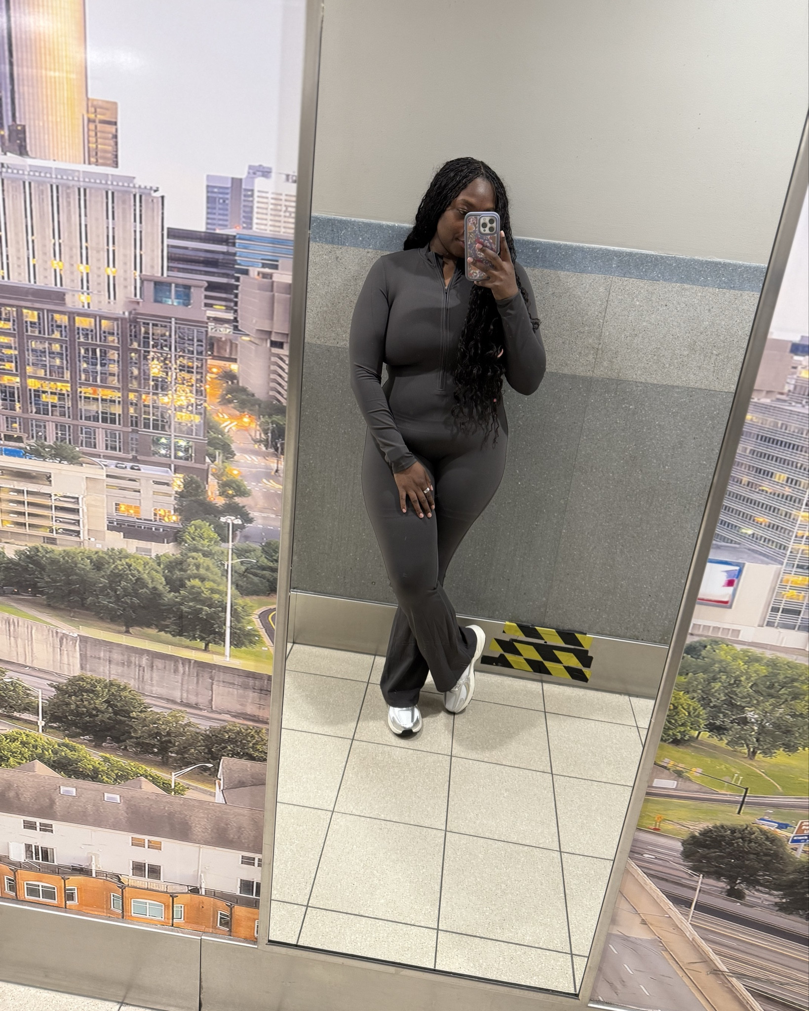  Your new travel uniform has arrived. ✈️ This grey long-sleeve jumpsuit is the ultimate "one and done" piece for a long flight. It's sleek, stretchy, and looks amazing with a red suitcase for that perfect airport aesthetic!

 

#LTKdayinmylife #LTKgrwm #LTKootd
