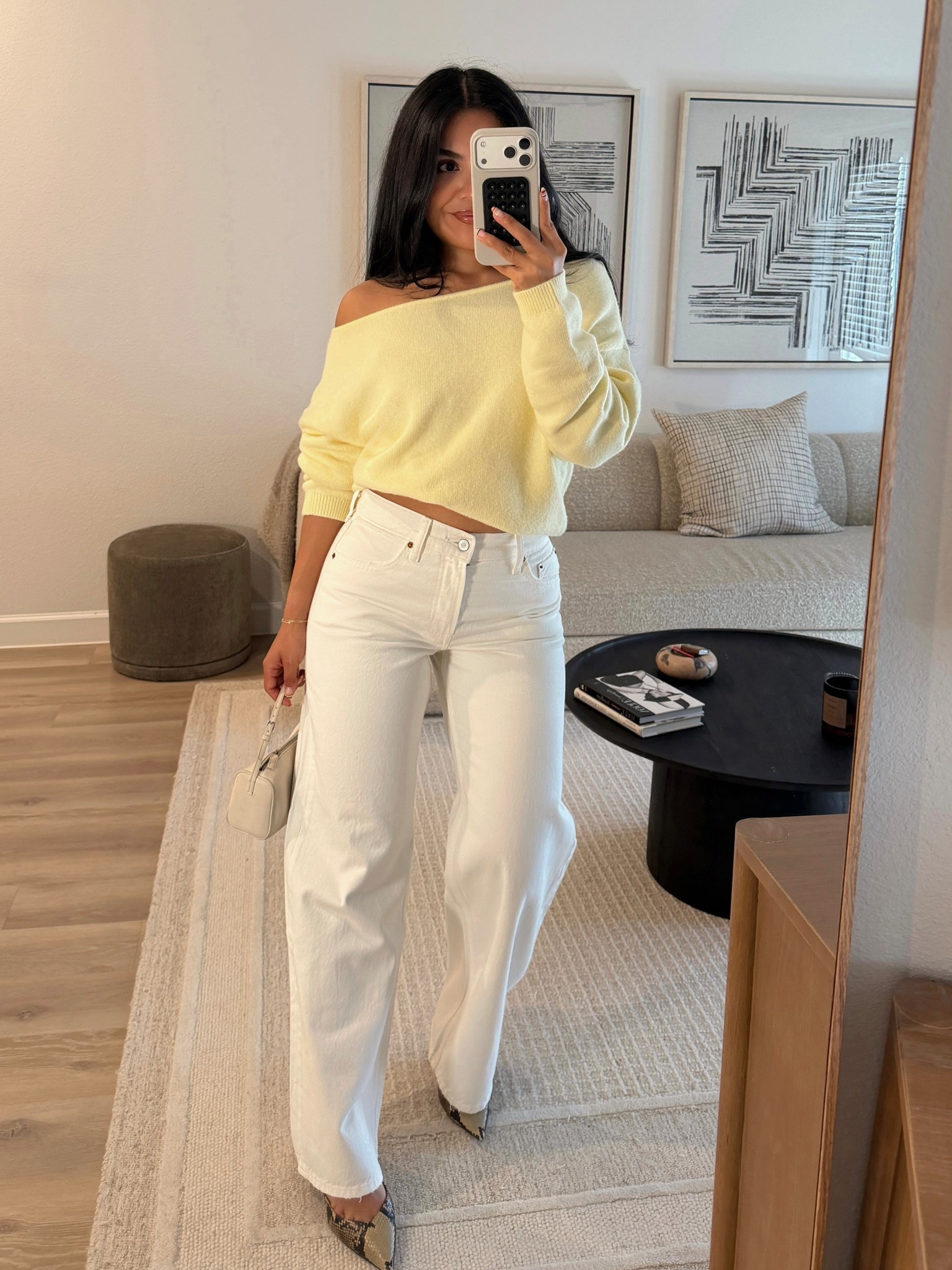 Sized down to a 26 in this denim. Regular length! Wearing XS sweater 💛💛