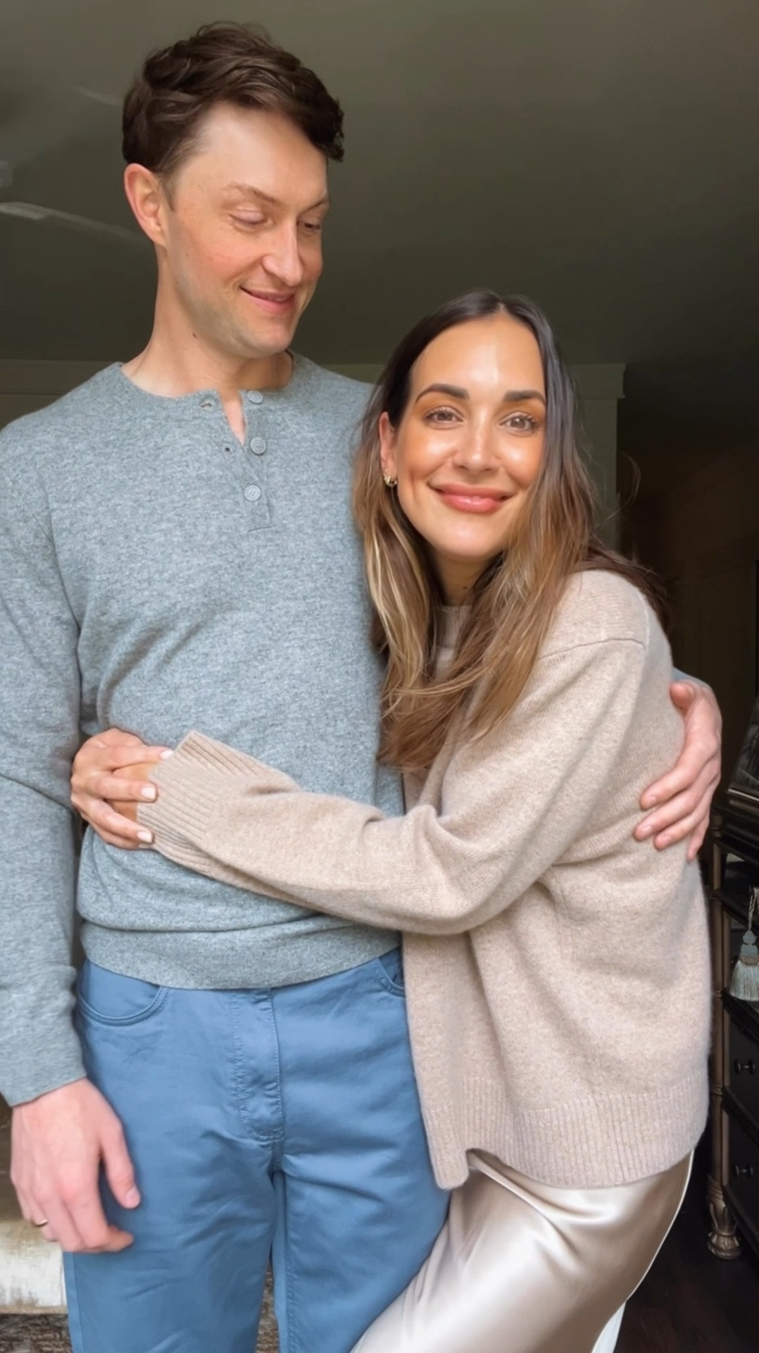 Quince offers not only great classic womens pieces, but their mens selection is so good looking - this cashmere henley is a top pick! 

#quincepartner