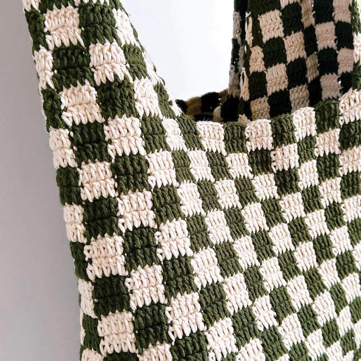 Handmade Checkered Pattern Crochet Tote Bag, Aesthetic Hobo Shoulder Crochet Beach Bag | Amazon (US)