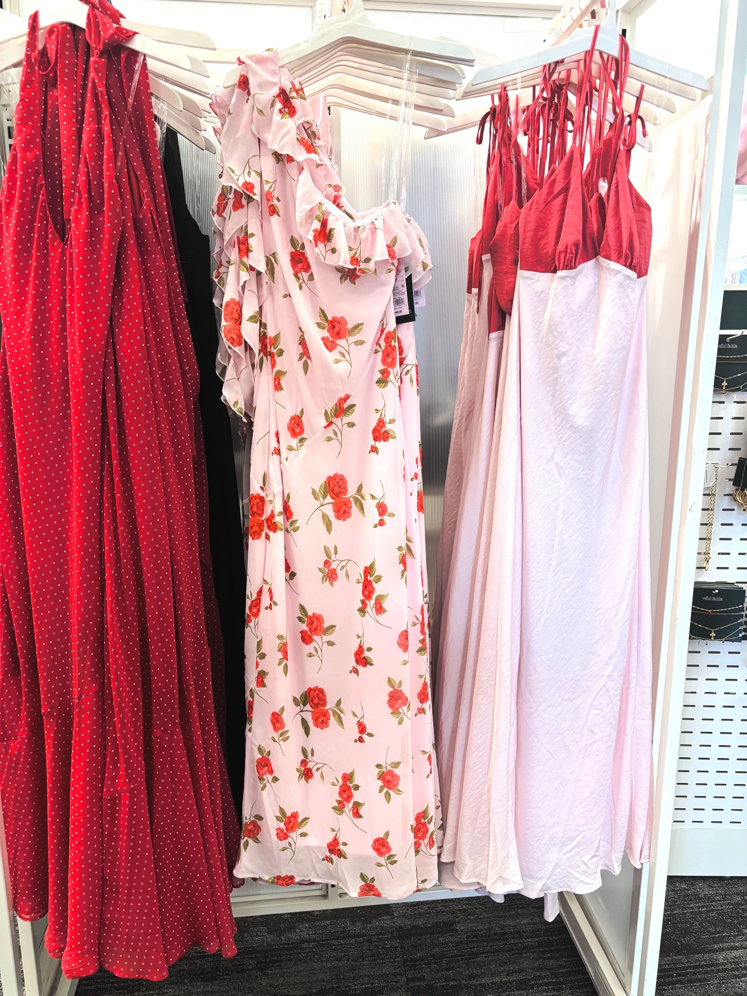 Women’s Valentine’s Day dresses at Target 🎯❤️🌹💋

#LTKValentine #LTKgrwm #LTKSeasonal
