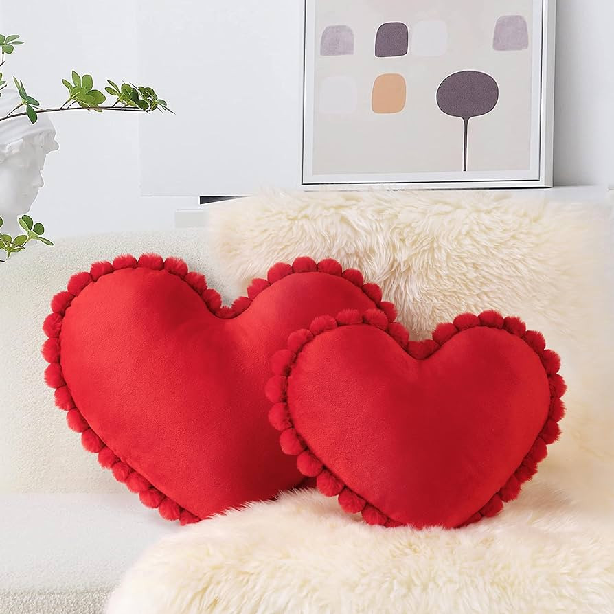 AELS Heart Shaped Pillow, Set of 2, Velvet Throw Pillows, Soft Velvet Love Pillows with Faux Fur ... | Amazon (US)