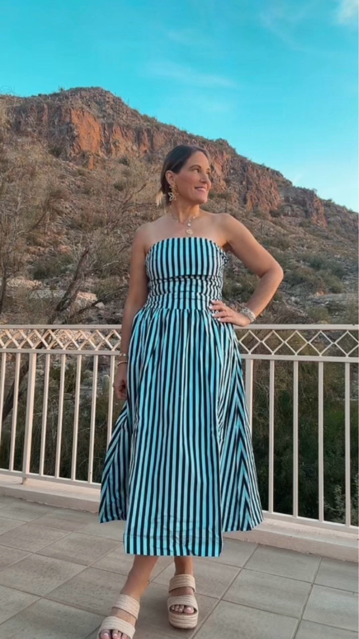 Prettiest cotton dress in modern stripes  

#LTKdayinmylife #LTKootd #LTKOver40