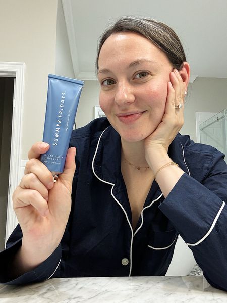 My go-to moisturizer when I need an extra boost of hydration the fragrance free and noncomedogenic formula
helps nourish, hydrate
and calm with
niacinamide, glycerin,
hyaluronic acid and
antioxidants @summerfridays #ad

#LTKbeauty