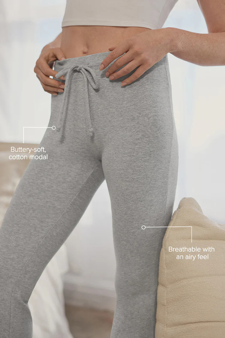Sway Bootcut Sweatpant | Alo Yoga (US)