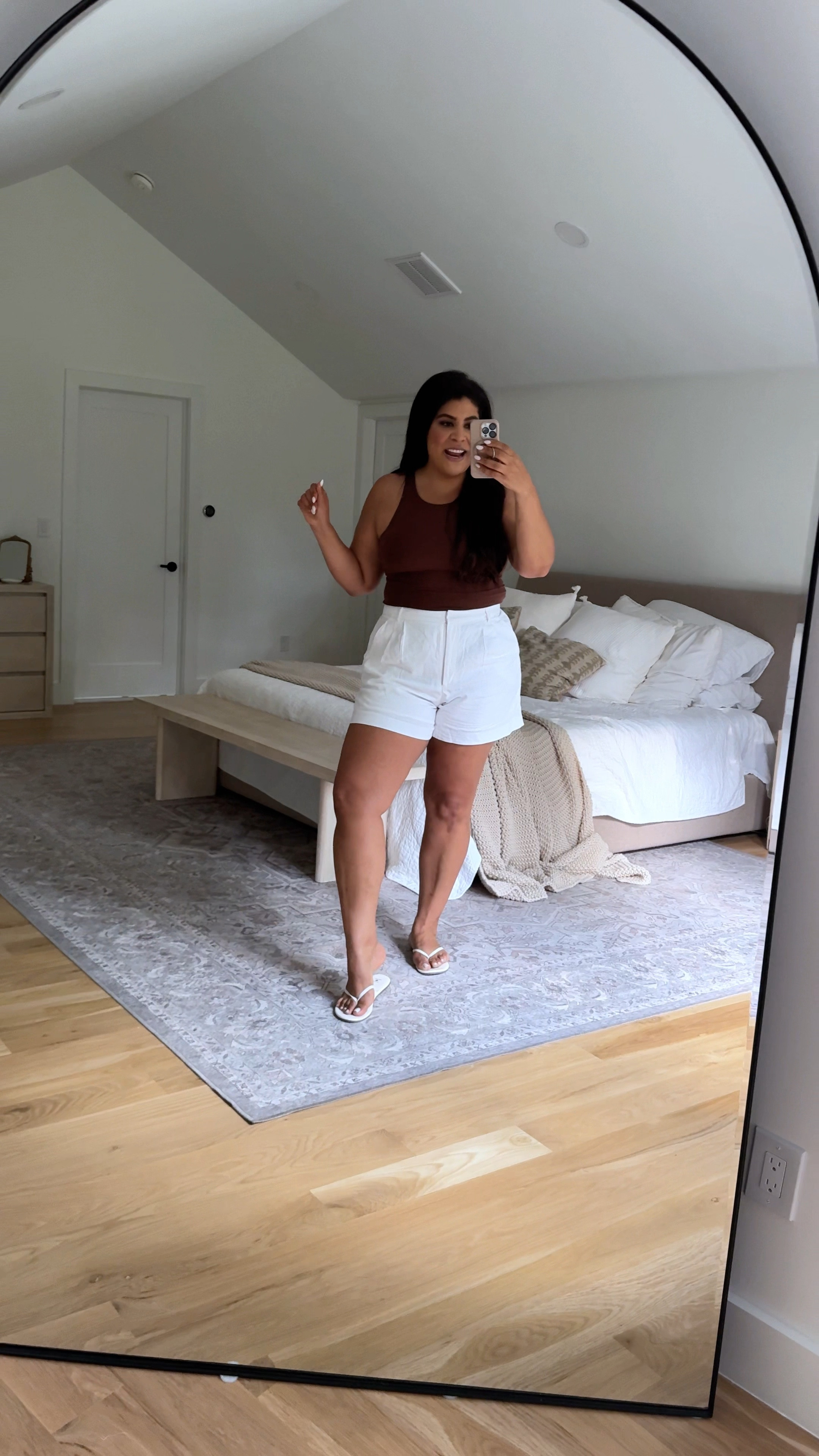 My new favorite sleeveless crop tank that is giving skims at an Amazon price point! These pumiey tanks are currently under $17 too, I am 5’9” 38D size 12 or xl and I am wearing an XL — they fit perfect! 🫶🏽

#LTKVideo #LTKFindsUnder50 #LTKMidsize