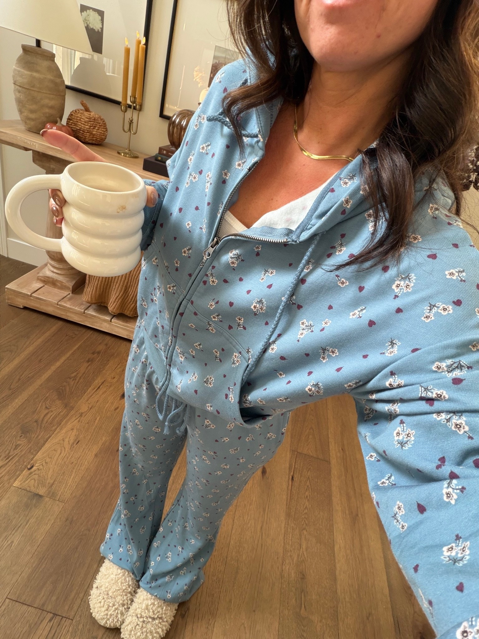 The coziest set 🤍☁️

#LTKgrwm #LTKmorningroutine #LTKmomlife
