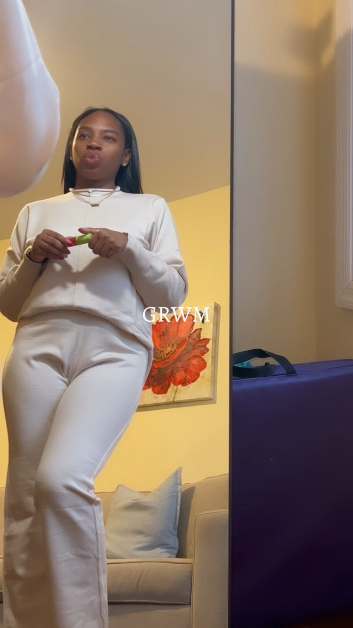 Love this comfy two pieces set 

#LTKU #LTKfindsunder50 #LTKstyletip