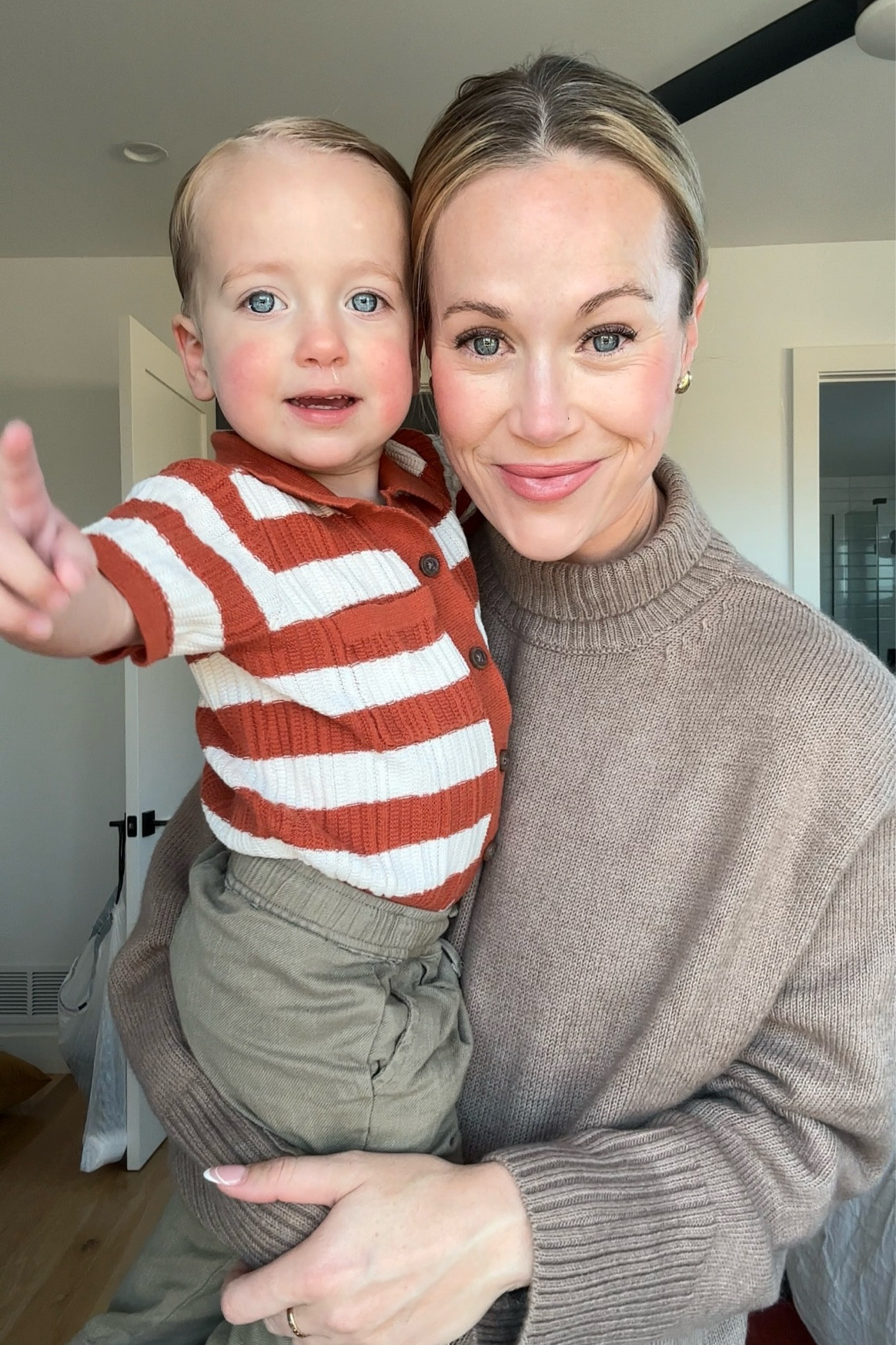 hope you all got to enjoy your sweaters and thanksgiving ❤️

#LTKFamily #LTKHoliday #LTKKids