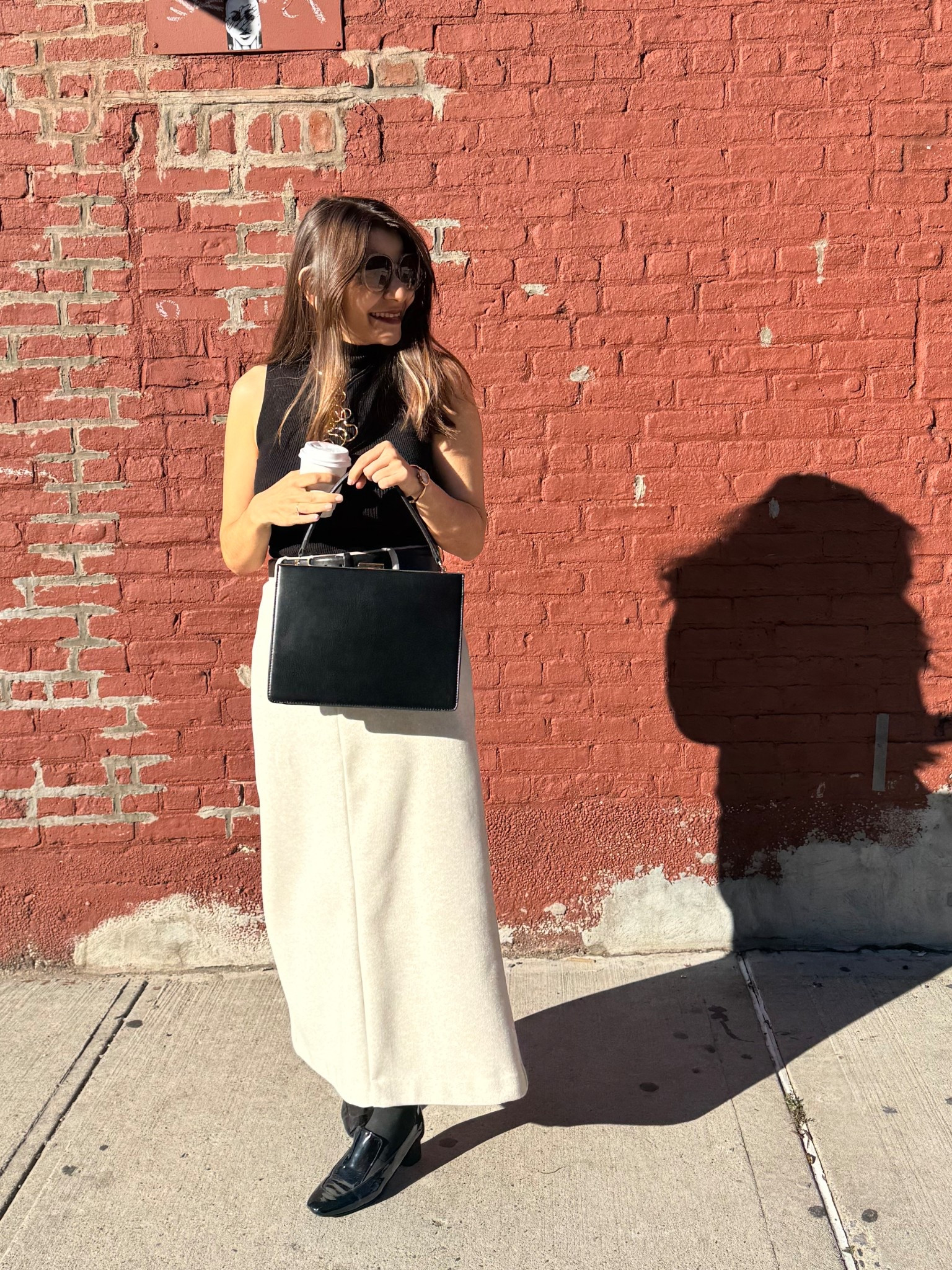 Pencil skirt with top handle bag fall office outfits

#LTKItBag #LTKSeasonal #LTKWorkwear