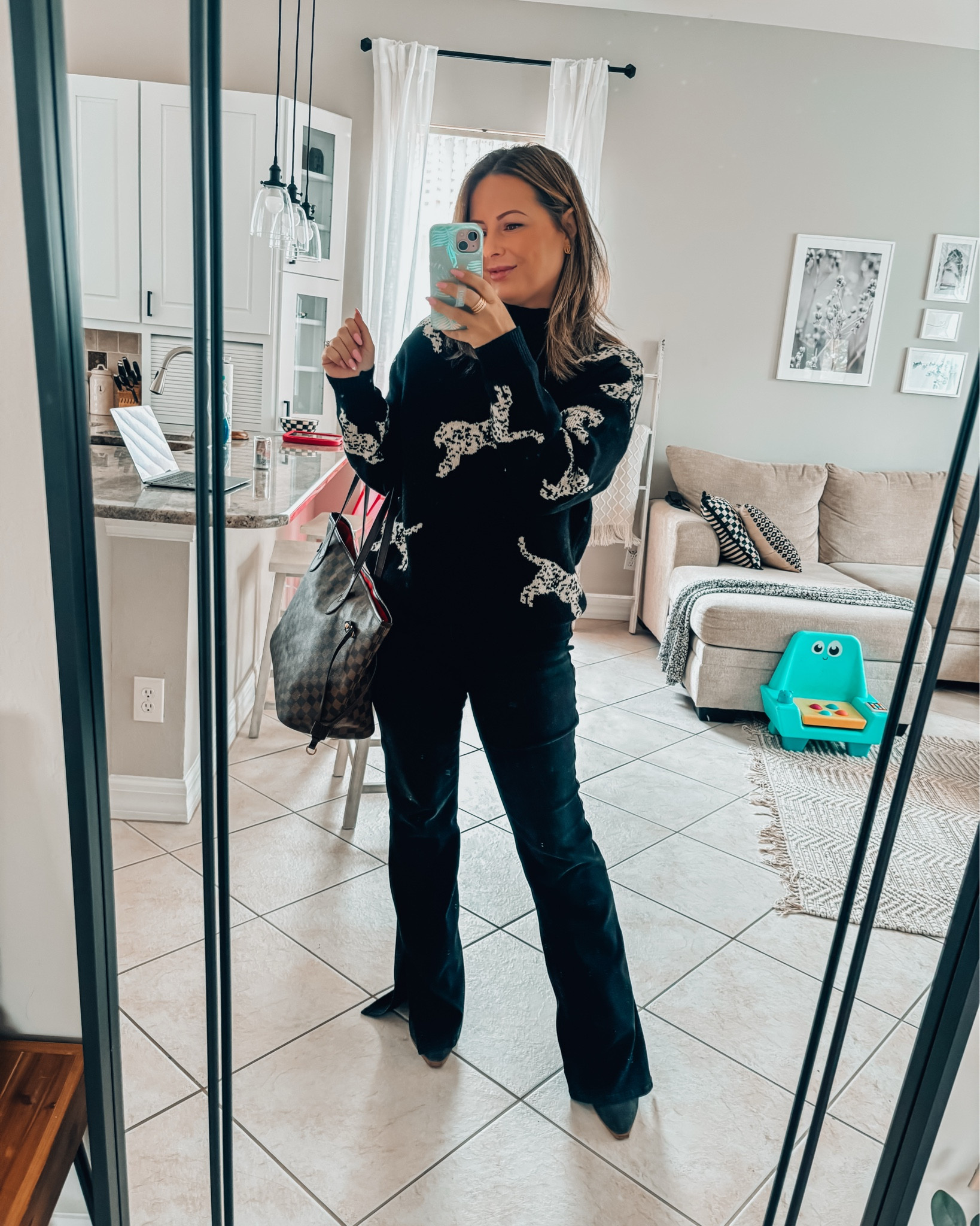 All black with a side of panther 🐆

Warm office look, winter look, outfit style, affordable fashion, look for less. Old money look 

#LTKFindsUnder50 #LTKStyleTip #LTKSeasonal