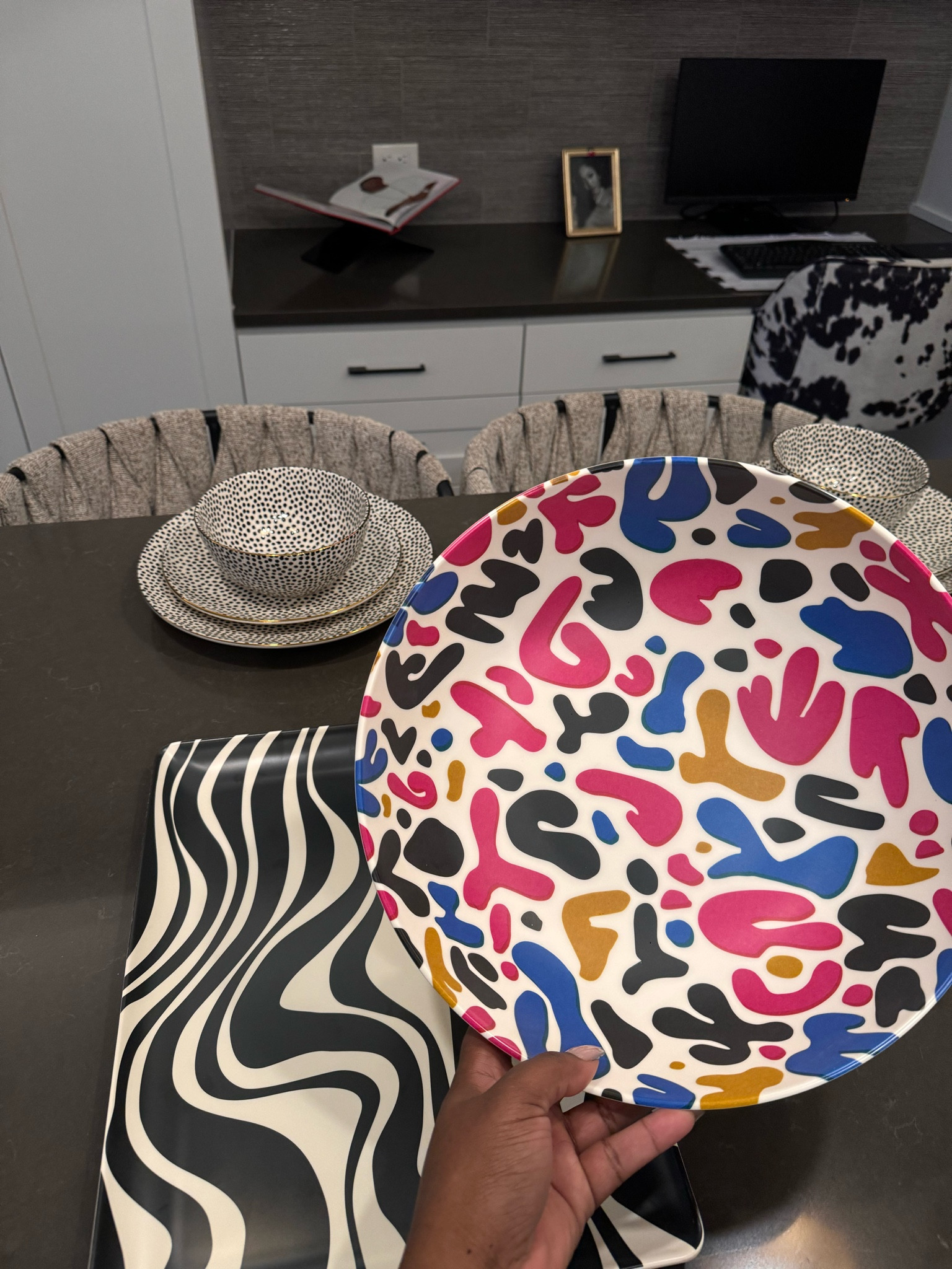 Serving tray + bowl from Target✨🖤

#LTKFindsUnder50 #LTKHome