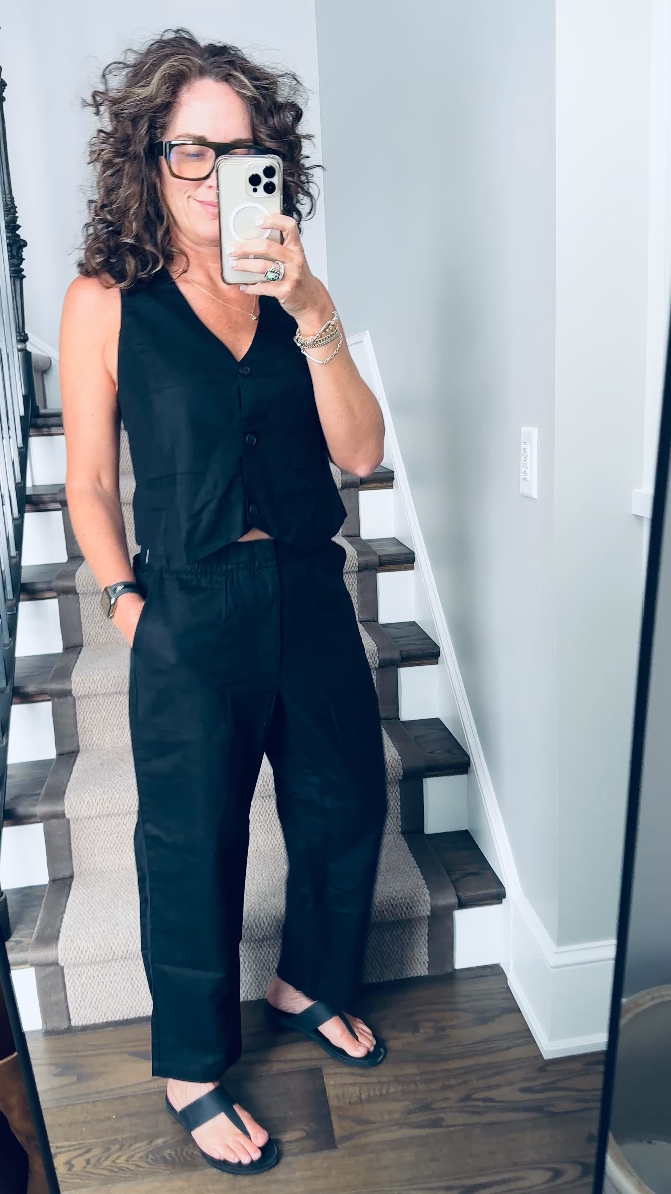 vest, linen pant, flip flop

#LTKsalealert #LTKunder50 #LTKworkwear