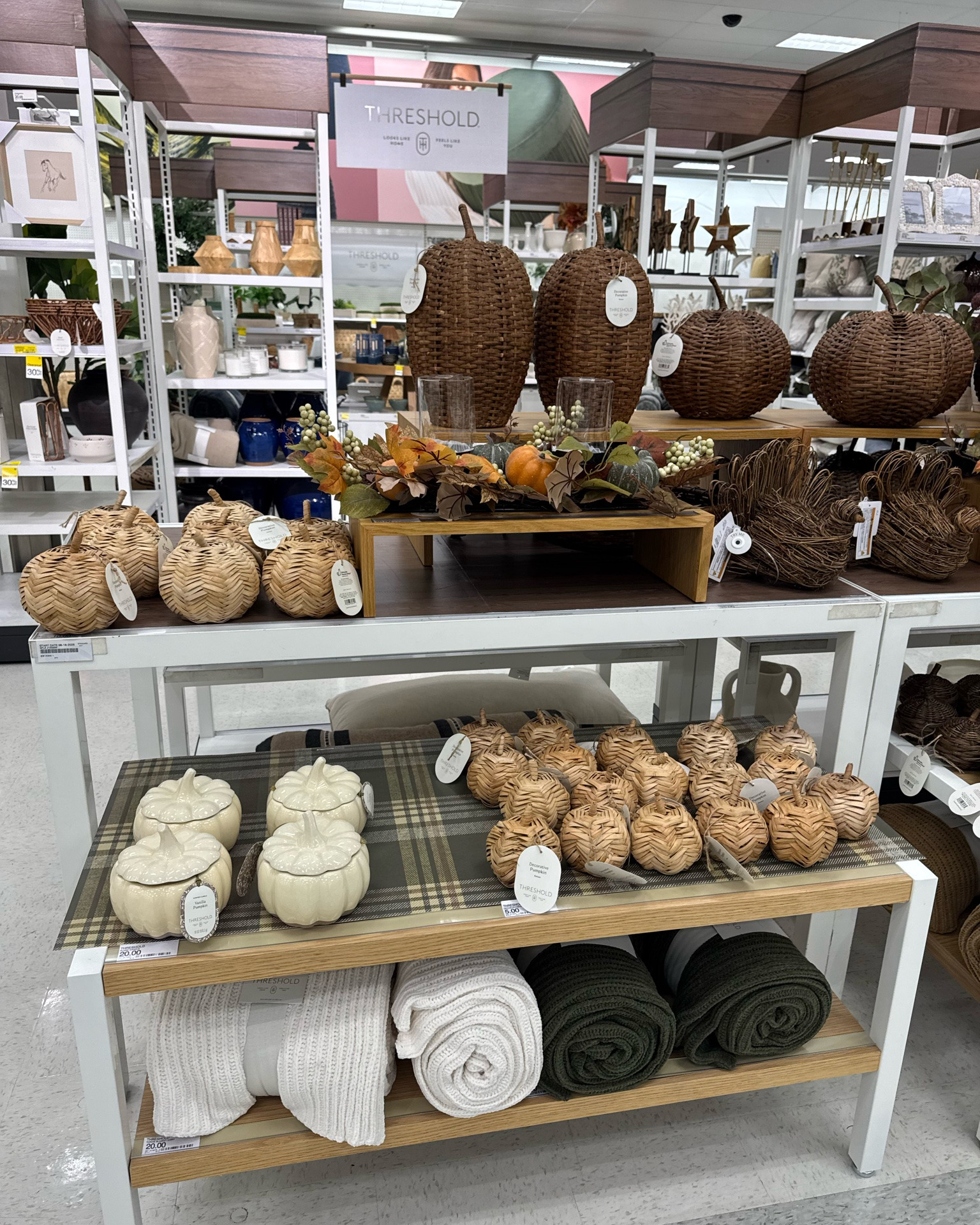 Happy Thursday!☺️ Look at this set up for fall!!🍁😄 The pumpkin shaped candles and cozy throws are my favorites!!😍 Have you picked up any decor or cozy things for fall?🤔




#targetfinds #newattarget #falldecor #homedecor #pumpkincandles #cozythrow
Gift ideas
@Target

#LTKHome #LTKOver40 #LTKdayinmylife