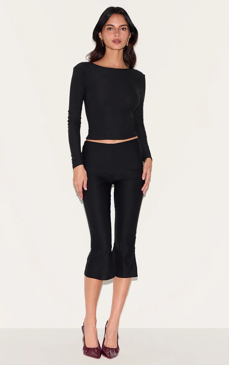 Black Stretch Woven Flared Capri Leggings | PrettyLittleThing UK