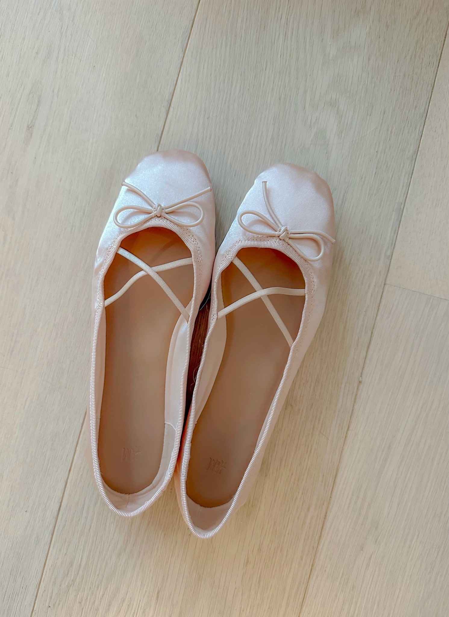 Dancing shoes for my wedding secured 🩷✅

Although I love the bridal heels that I purchased, I am a bit worried I won’t be able to wear them all day and night. I also didn’t want to spend a lot on flats, as they are likely to get destroyed. These cute and comfy ballet flats were a steal at H&M and I am very happy with them 🥰 #bride

#LTKWedding #LTKSeasonal #LTKSaleAlert