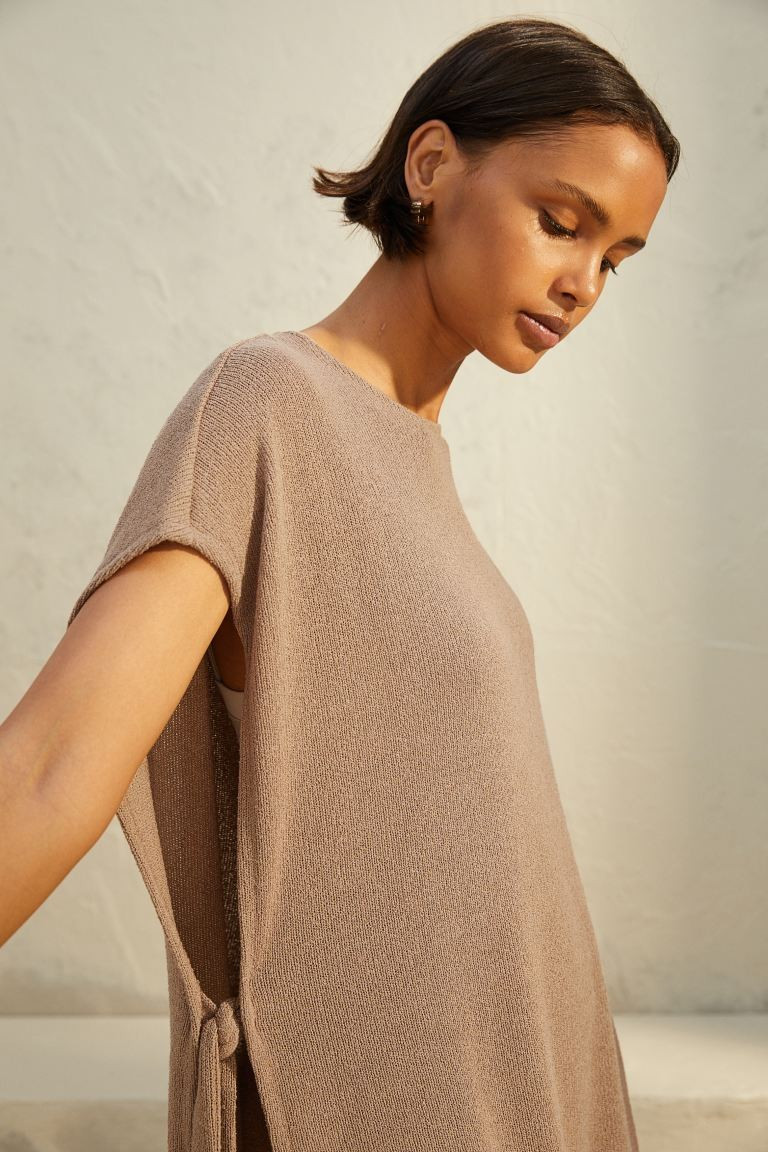 Tie-detail Sweater Vest | H&M (US + CA)