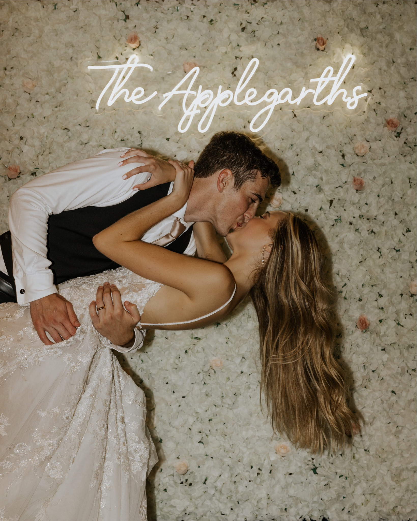 wedding last name sign, neon customizable name sign, wedding decor, amazon wedding finds

size: 40” length
color: white

#LTKwedding