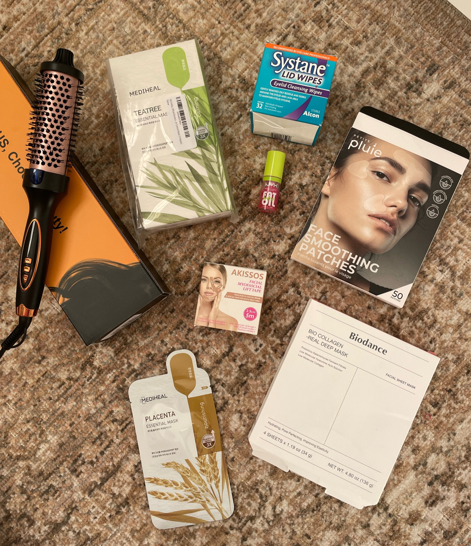 Amazon stocking stuffers!

#LTKcanada #LTKbeauty #LTKgiftguide