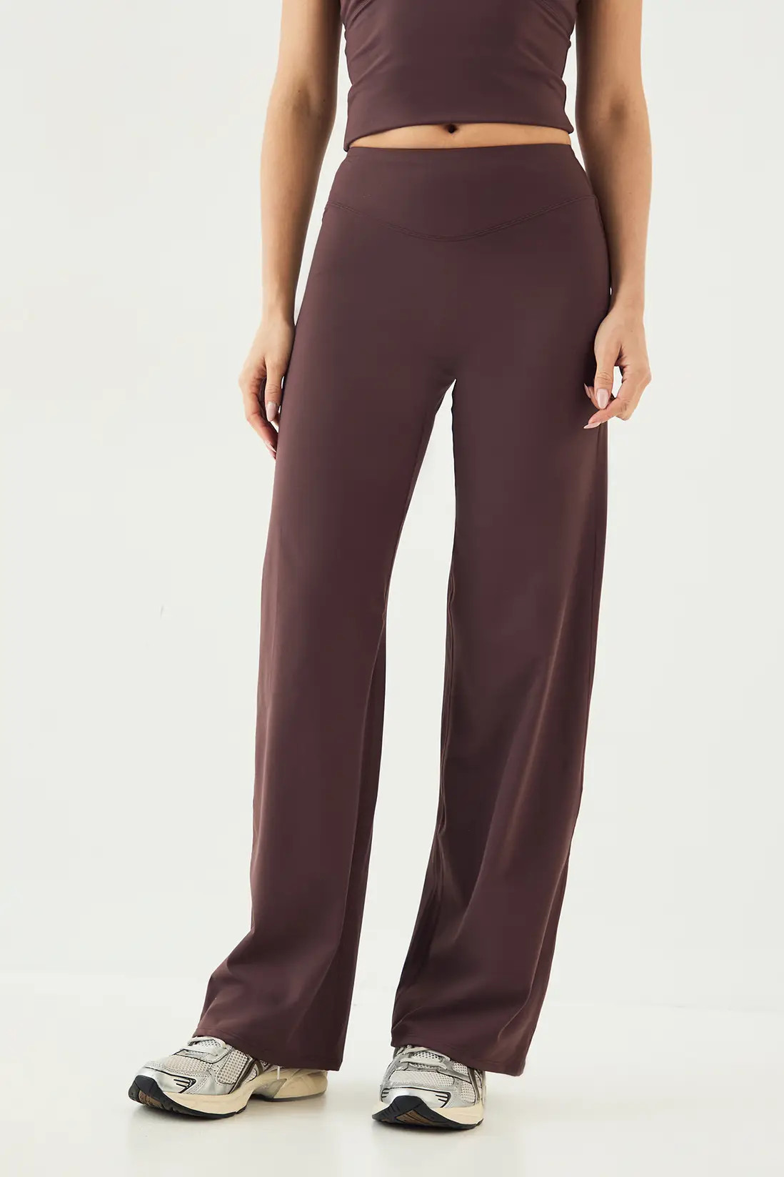 DSGN Studio Ultra Sculpt Straight Leg Trouser | Boohoo.com (UK & IE)