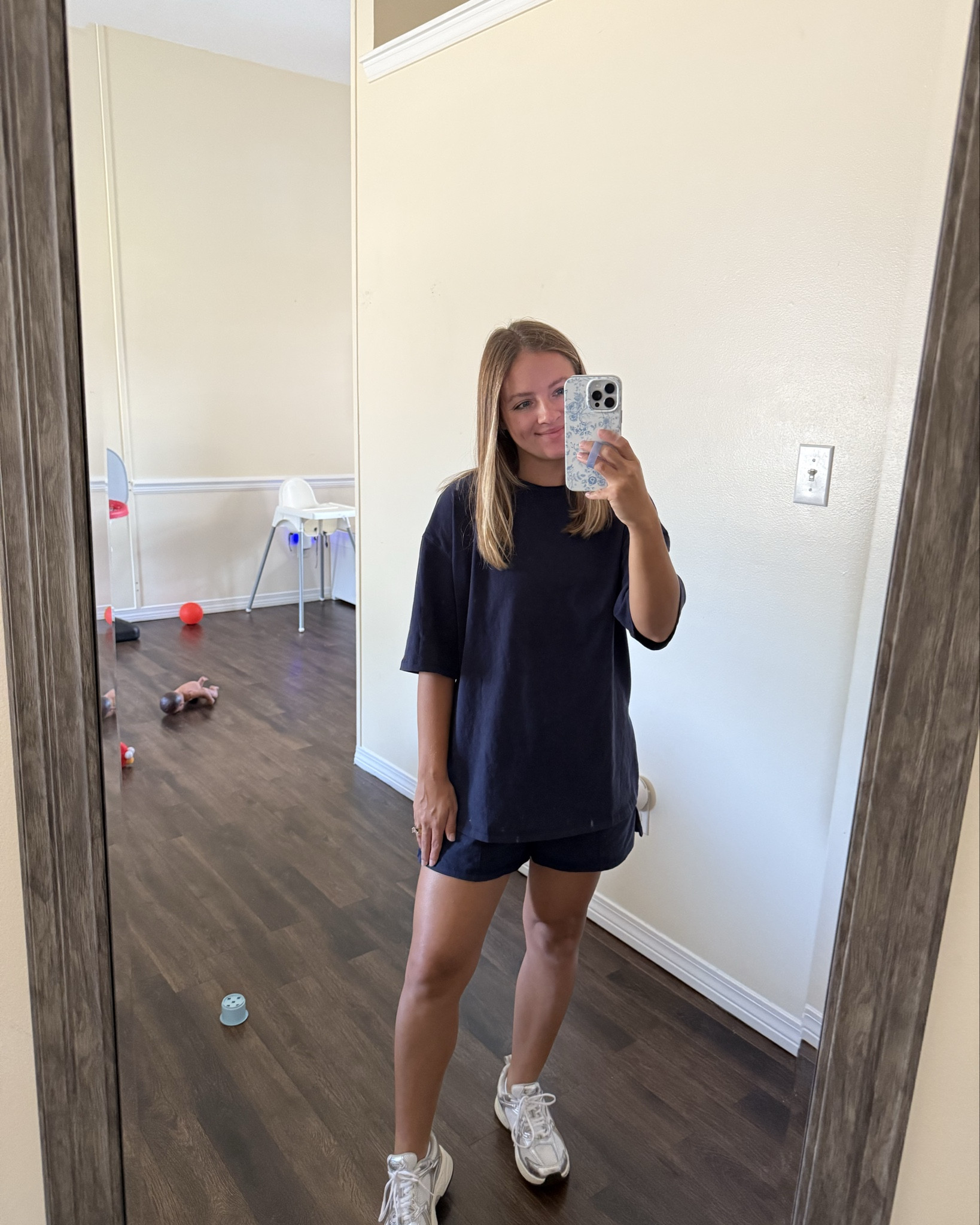 These amazon set is so good 🔥🔥 Im 5’2 and I got my normal size. (S)

#LTKStyleTip #LTKFindsUnder50 #LTKPetite