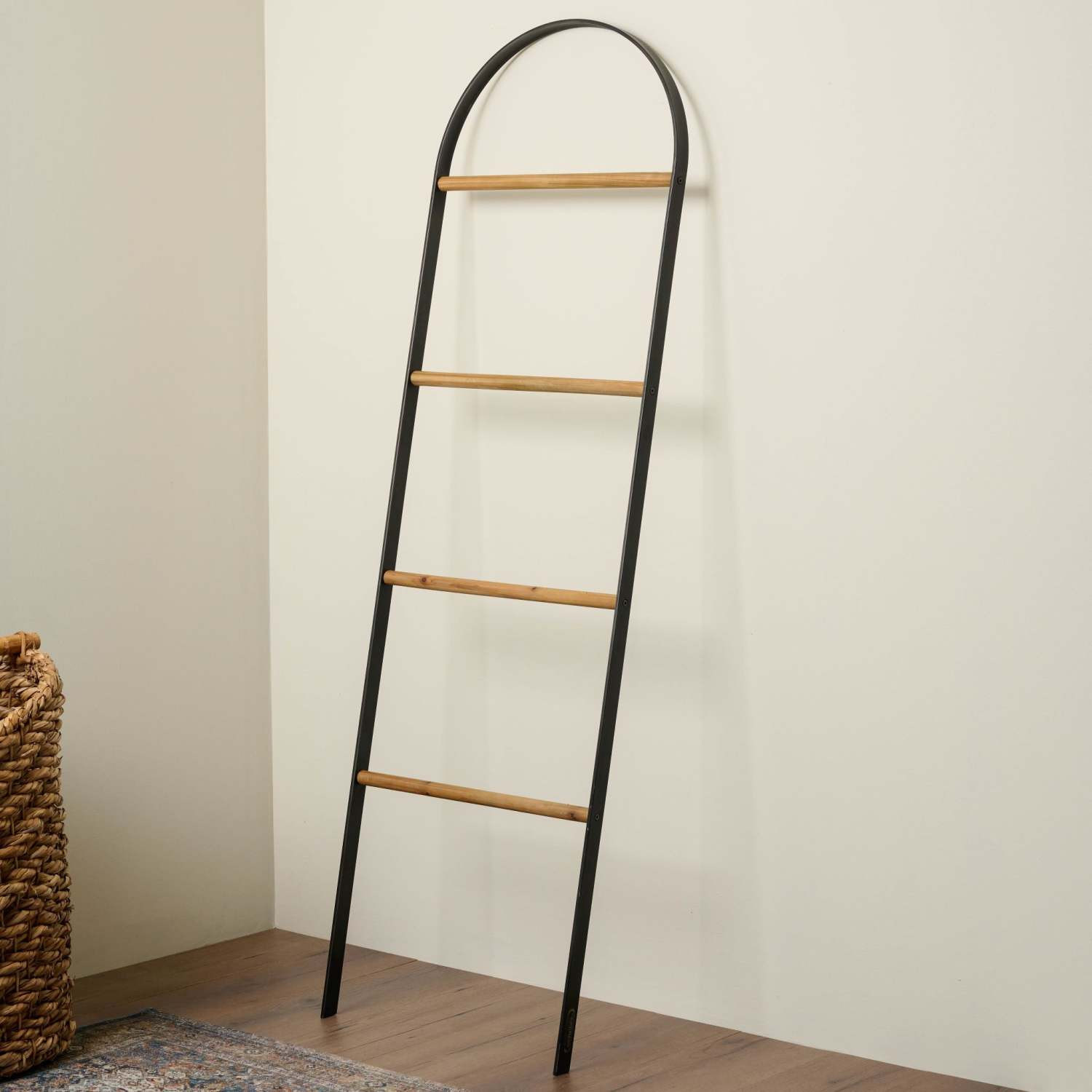 Carmen Arched Display Ladder | Magnolia