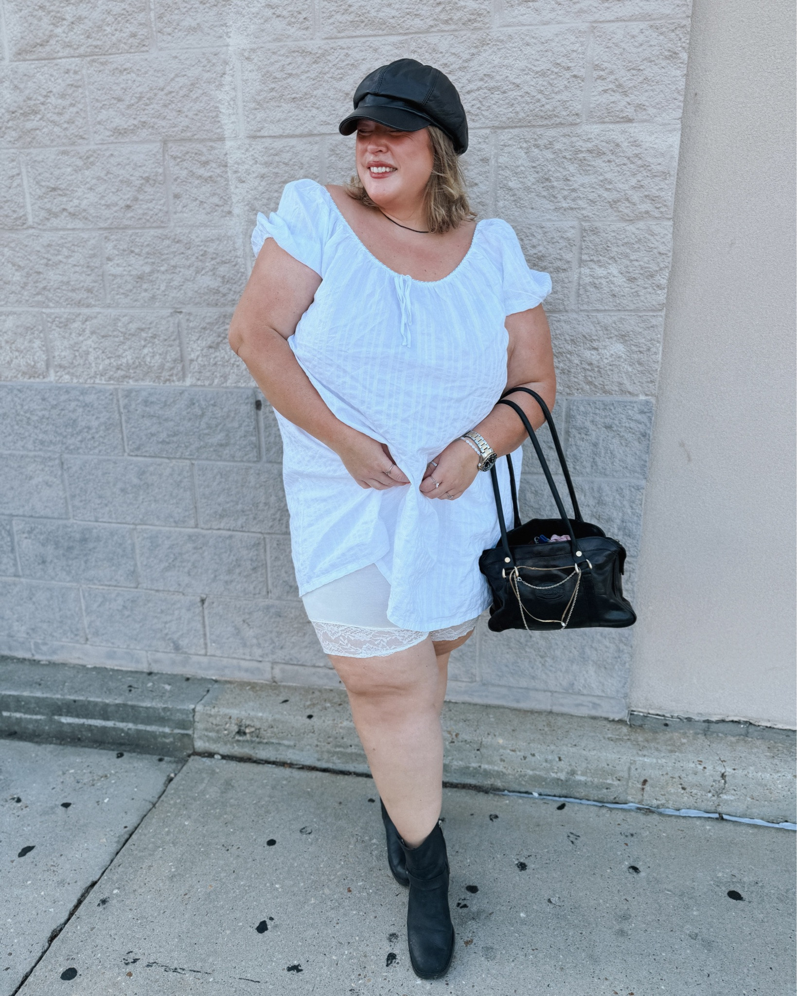 leather & lace 🖤 #ootd #leatherandlace #thrifted
