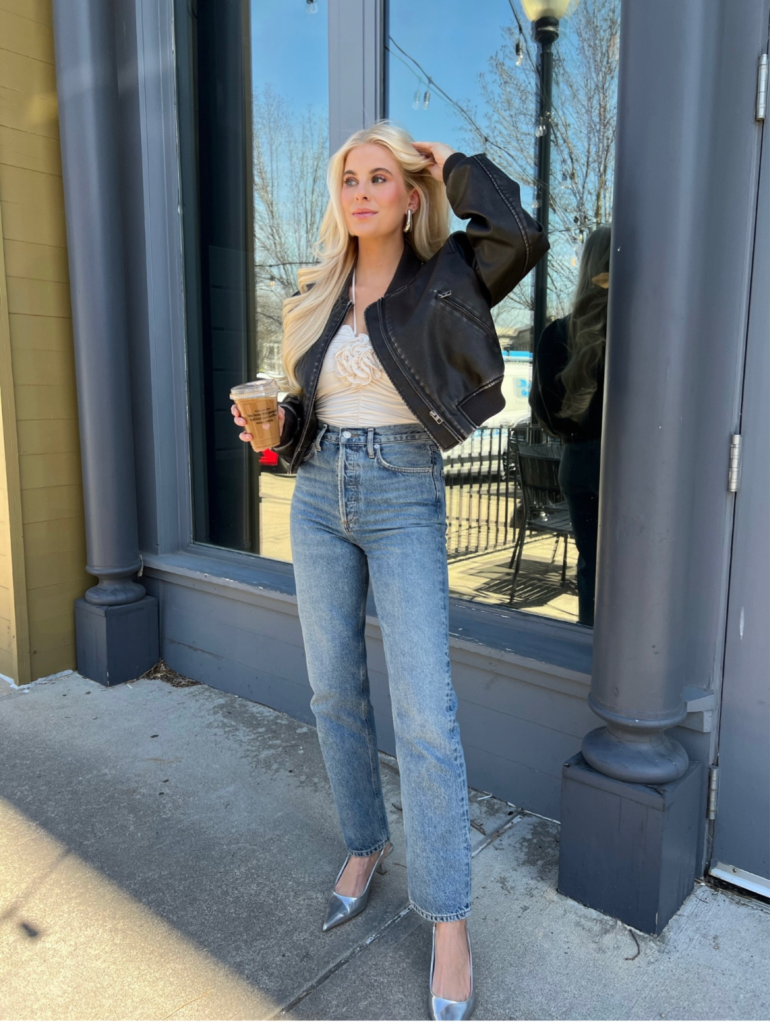 Wearing a small in bodysuit, large in jacket (From Zara - sku #4341/731), 25 in jeans (one size down) and shoes tts (from Zara - sku #2263/110)! #kathleenpost #recentlooks #leatherjacket #rosette