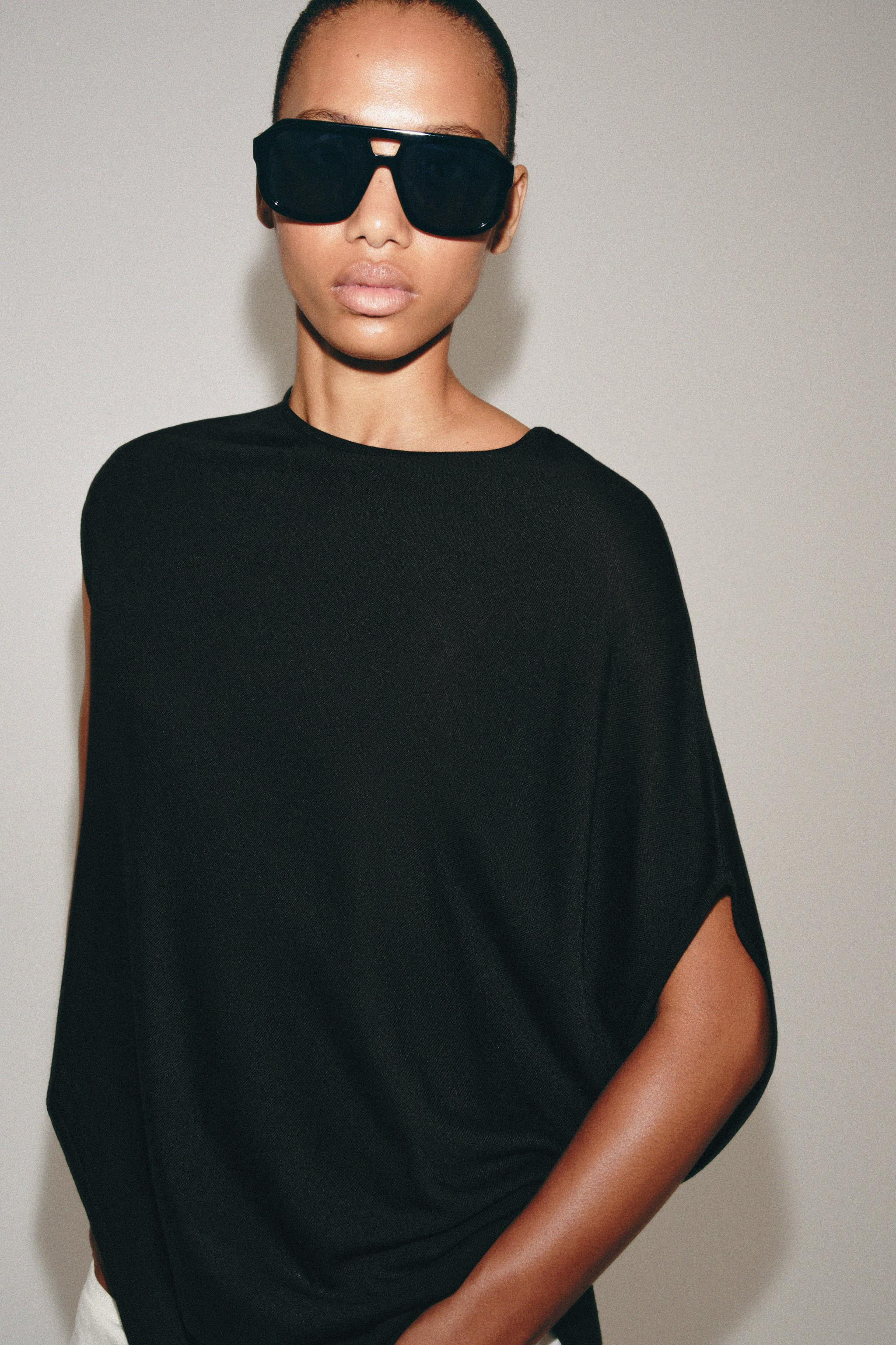 ASYMMETRIC KNIT TOP | Zara US