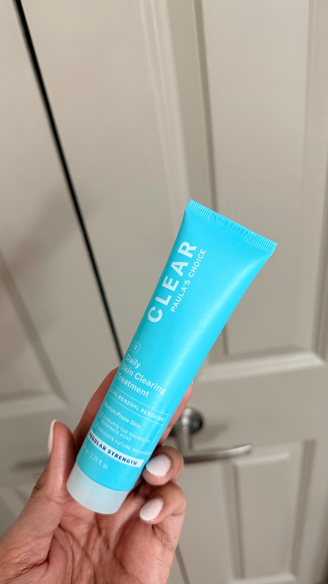 Just spotted a pimple on my forehead today so it’s my Paula’s Choice Daily Skin Clearing Treatment to the rescue! 🤧 This acne treatment lotion literally has gotten breakouts to disappear in a matter of days for me 🙌🏽 

Skincare routine acne oil free fragrance free lightweight glowy skin summer travel essentials 

#LTKselfcare #LTKBeauty