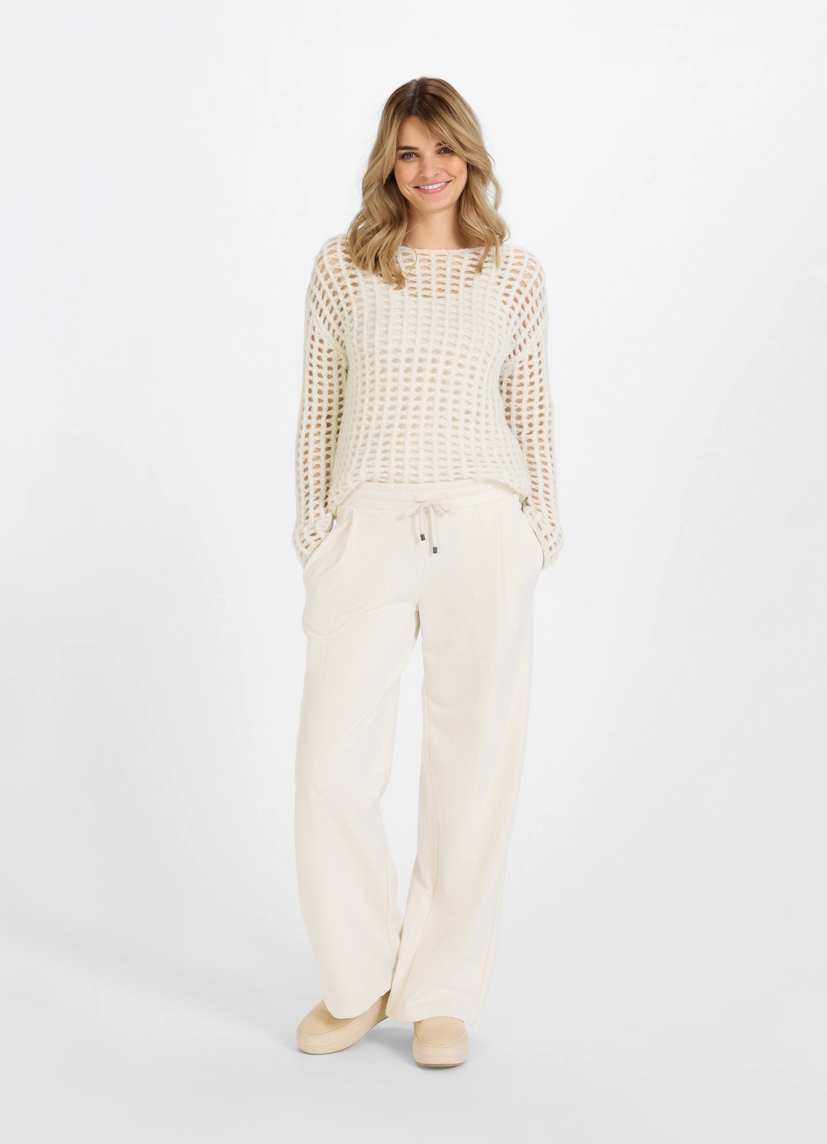Wide Leg Fit - Sweatpants | Juvia DE