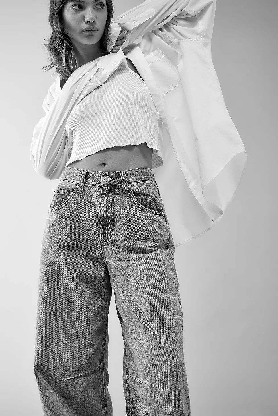 BDG Pheonix Logan Cinch Back Boyfriend Jeans | Urban Outfitters (EU)