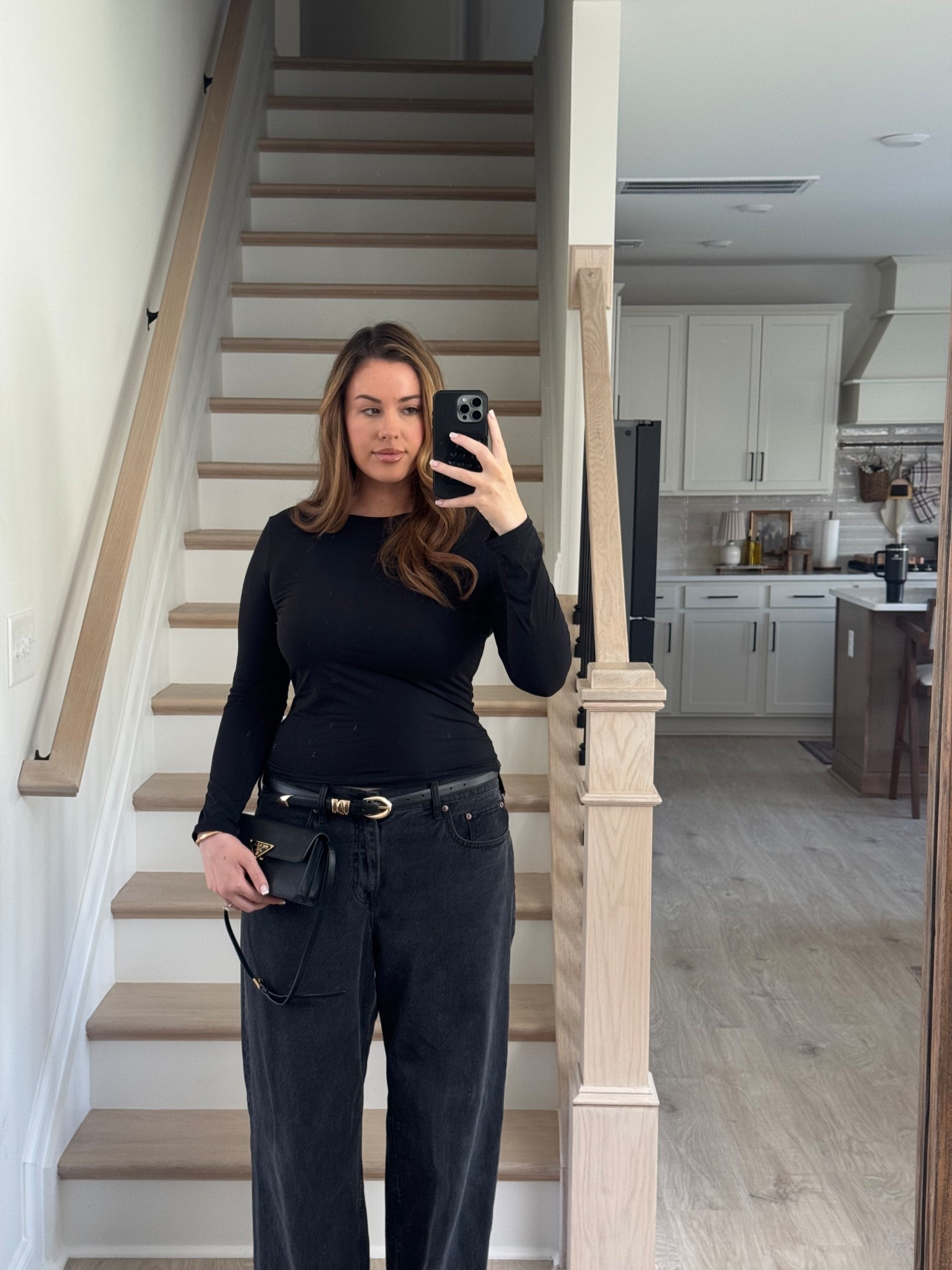 Large top and 32 long denim 🖤 app sale: “AF20"

#LTKootd #LTKTall #LTKMidsize