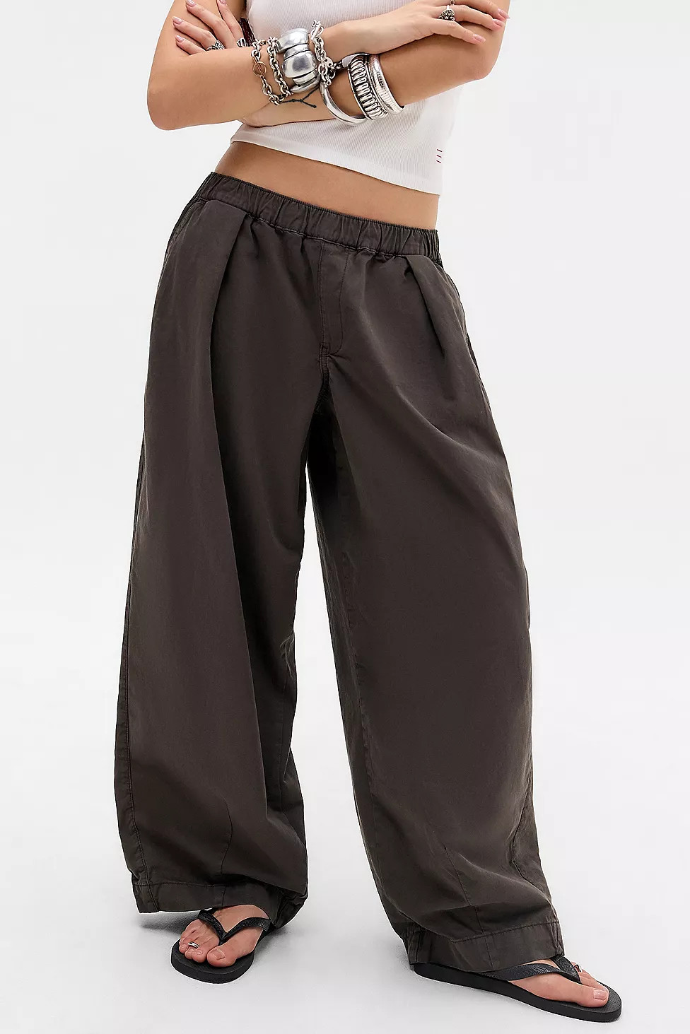 BDG Brown Bobbi Baggy Cocoon Trousers | Urban Outfitters UK