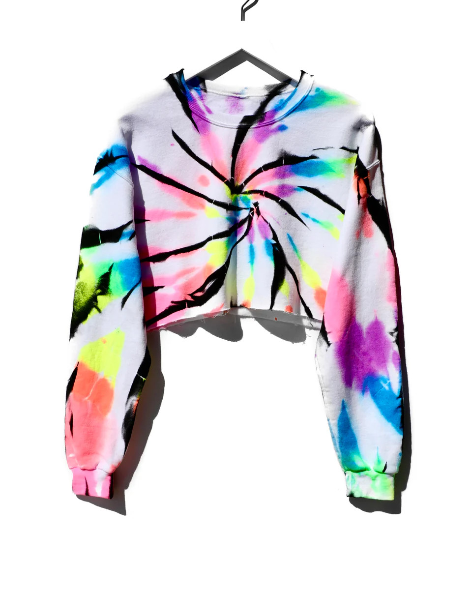 Cropped Crew Sweatshirt / Black Rainbow | MYRRHE