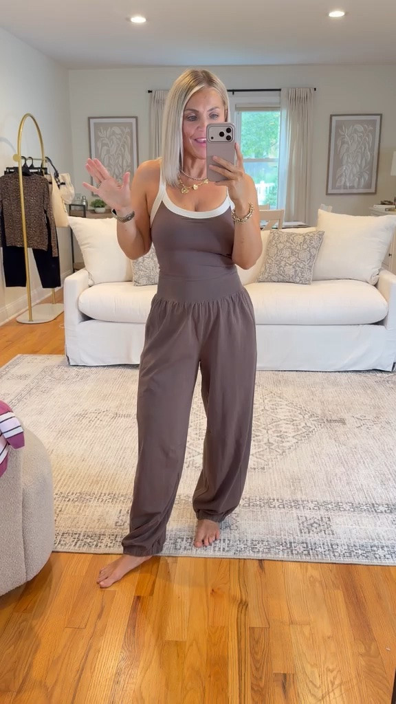 I hit the jackpot at the Aerie sale!! 

20–50% off sitewide, so if you’ve been eyeing something, now’s a good time to grab it! 🛍️

aerie sale, aerie longest weekend sale, aerie deals, aerie 20% off, aerie 50% off, women’s loungewear, cozy outfits, affordable fashion, activewear, everyday basics

#LTKSaleAlert #LTKPetite #LTKMidsize