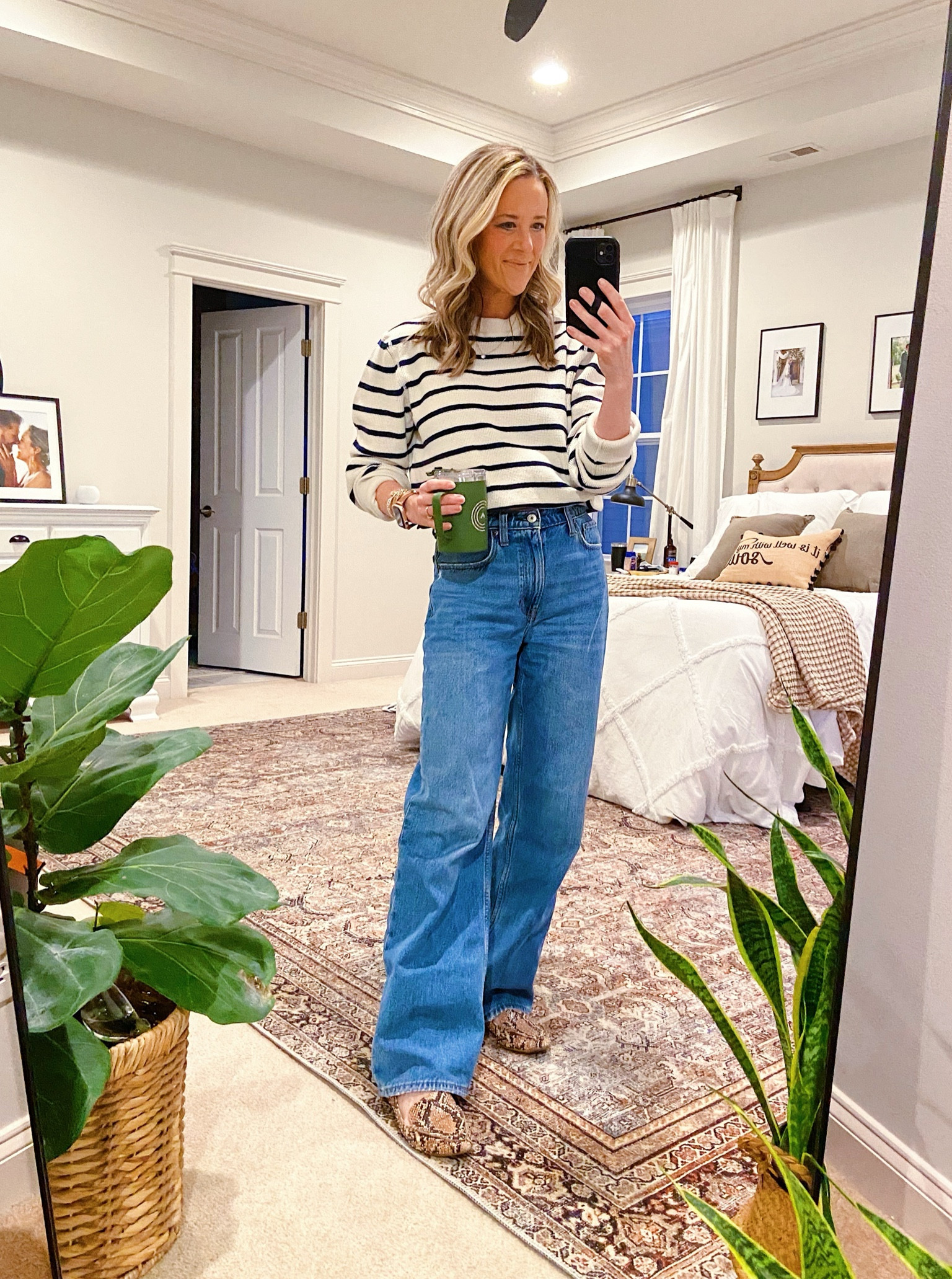 Spring transitional outfit that can be worn for a casual workday, lunch with friends, or school drop off. 

Stripe Sweater: Old Express - linking similar
Wide Leg Jeans: Abercrombie High Rise Loose Fit (25r) I am 5’4” for reference

Elevated Mom Style | Mom Outfit | Casual Friday Outfit | WFH Outfit | Smart Casual | Spring Wide Leg Jeans Outfit | Business Casual Outfit | Transitional Spring Outfit

#LTKworkwear #LTKfindsunder100 #LTKstyletip